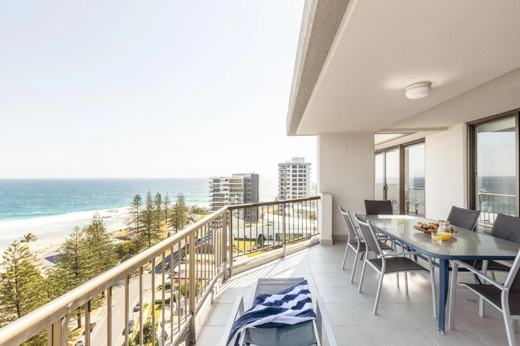 Columbia Beachfront Apartments on Rainbow Bay