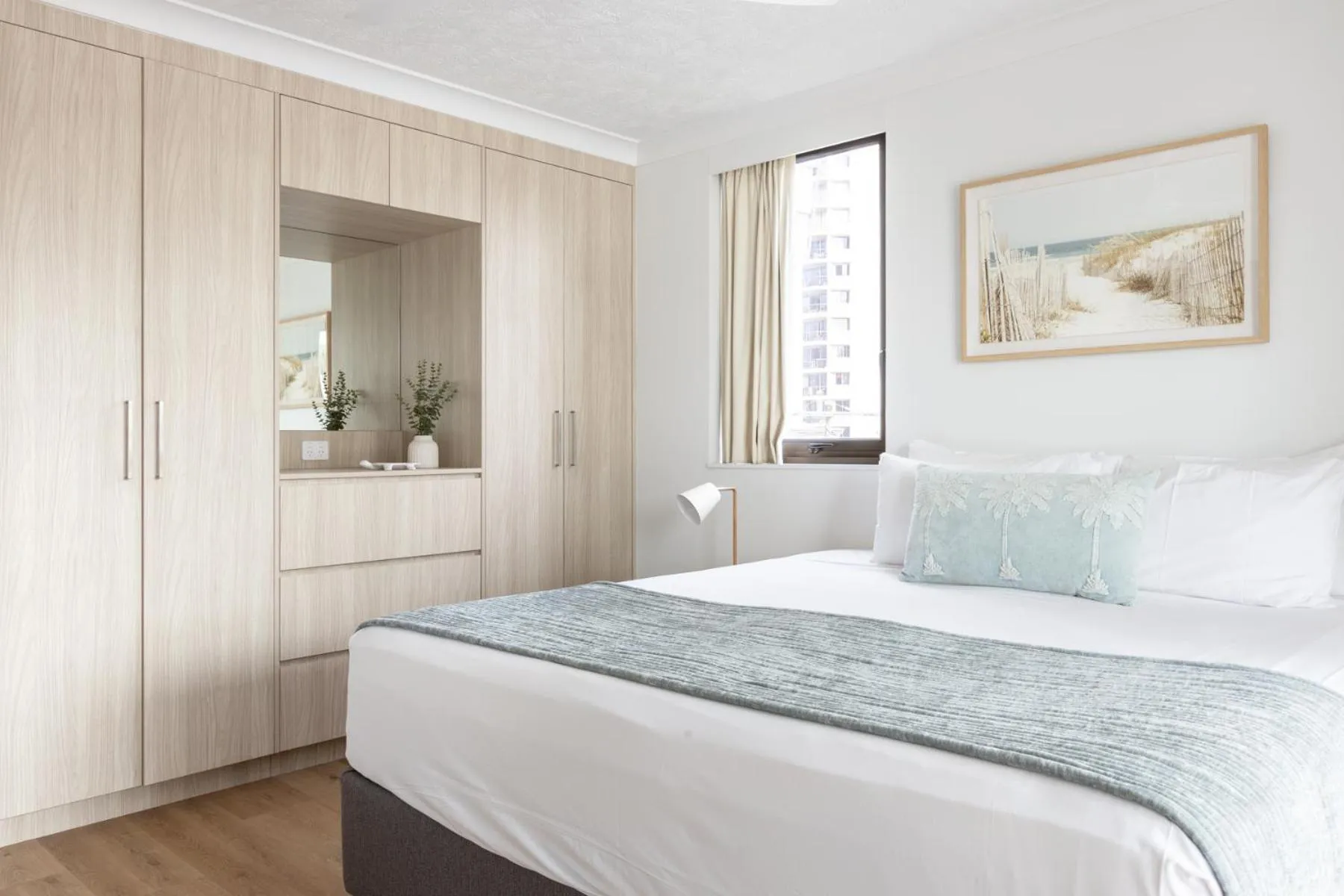 Bed in Columbia Beachfront Apartments on Rainbow Bay