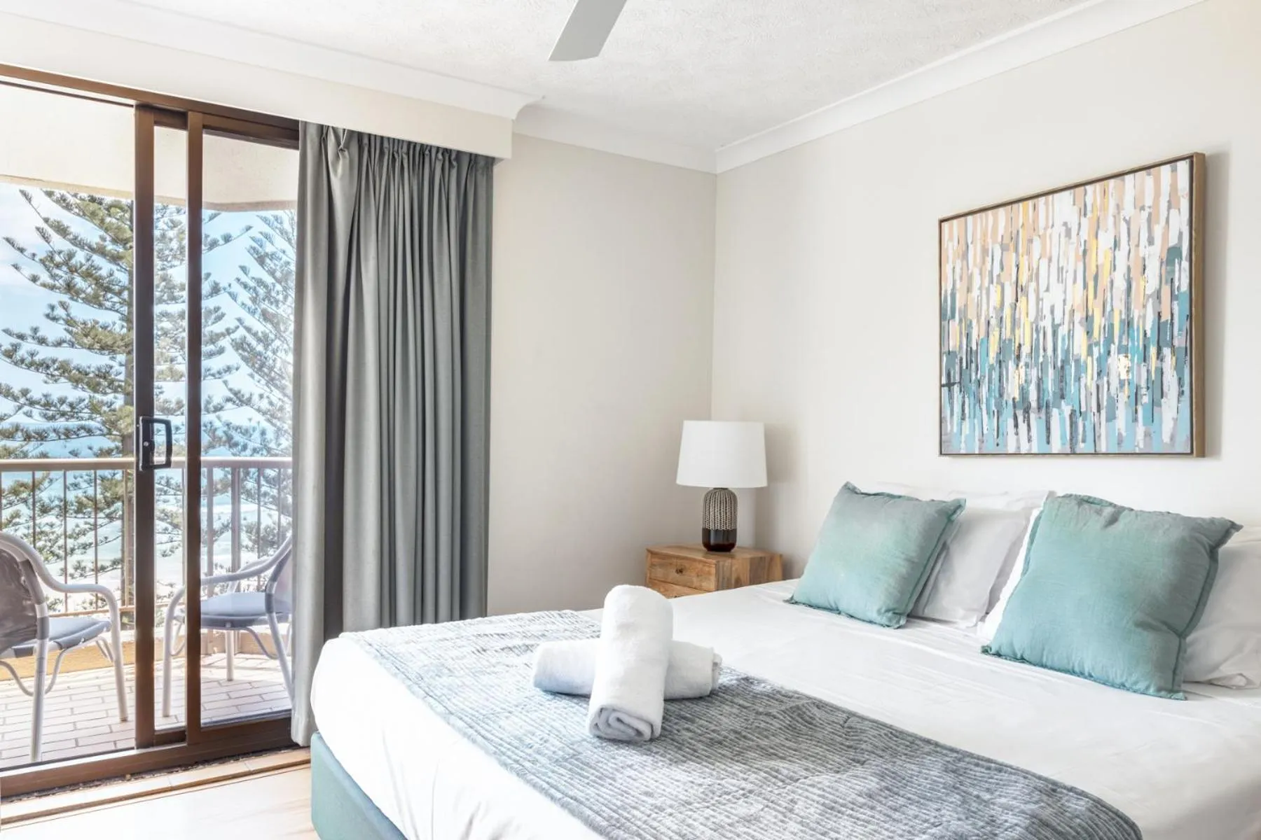 Bed in Columbia Beachfront Apartments on Rainbow Bay