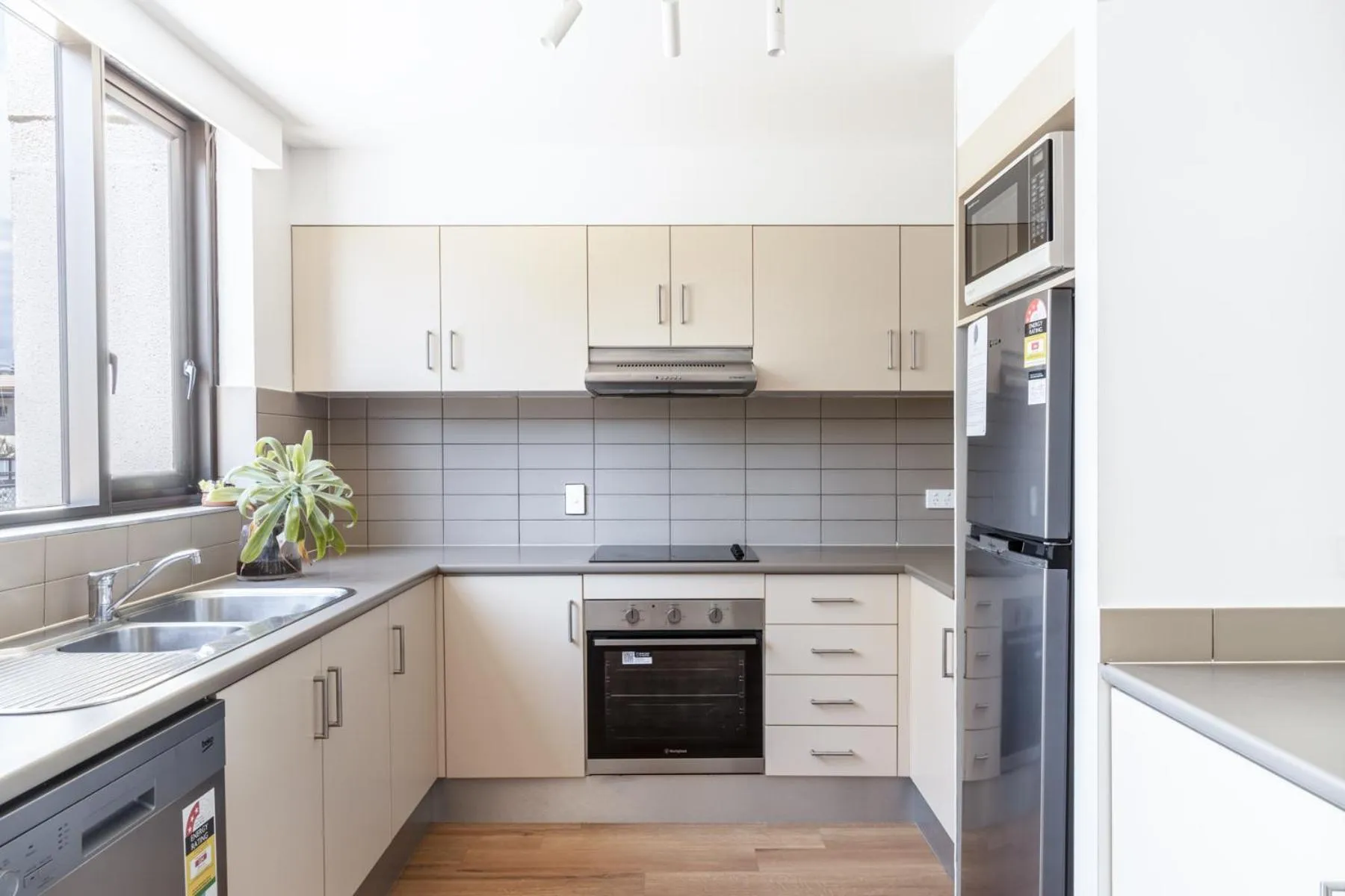 Columbia Beachfront Apartments on Rainbow Bay