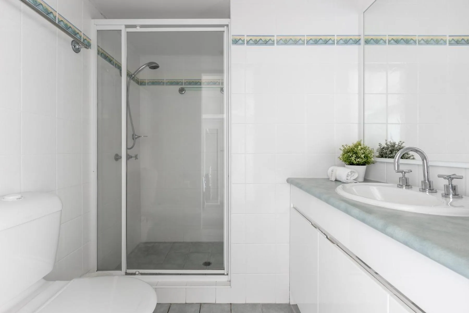 Columbia Beachfront Apartments on Rainbow Bay