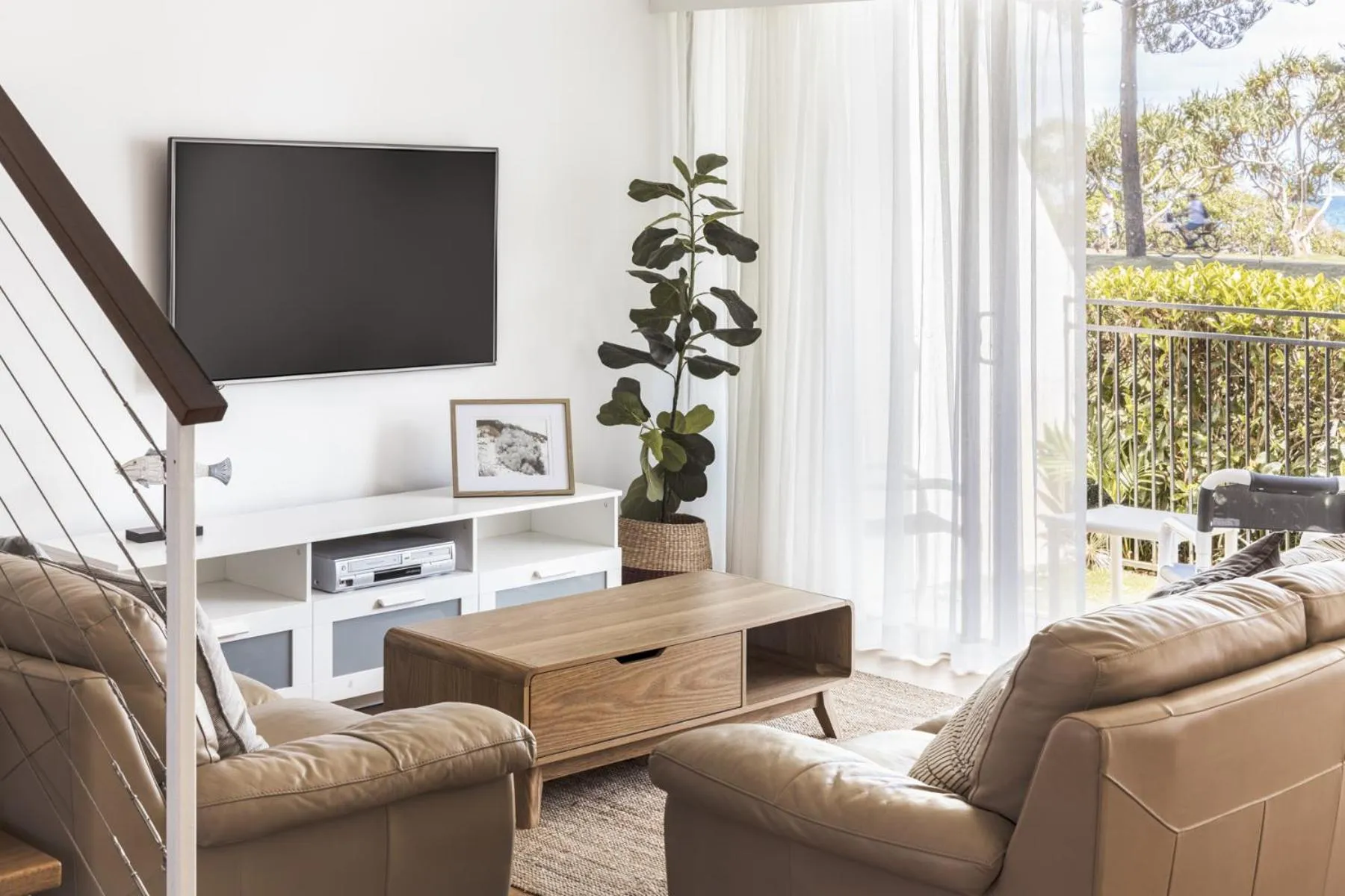 Columbia Beachfront Apartments on Rainbow Bay