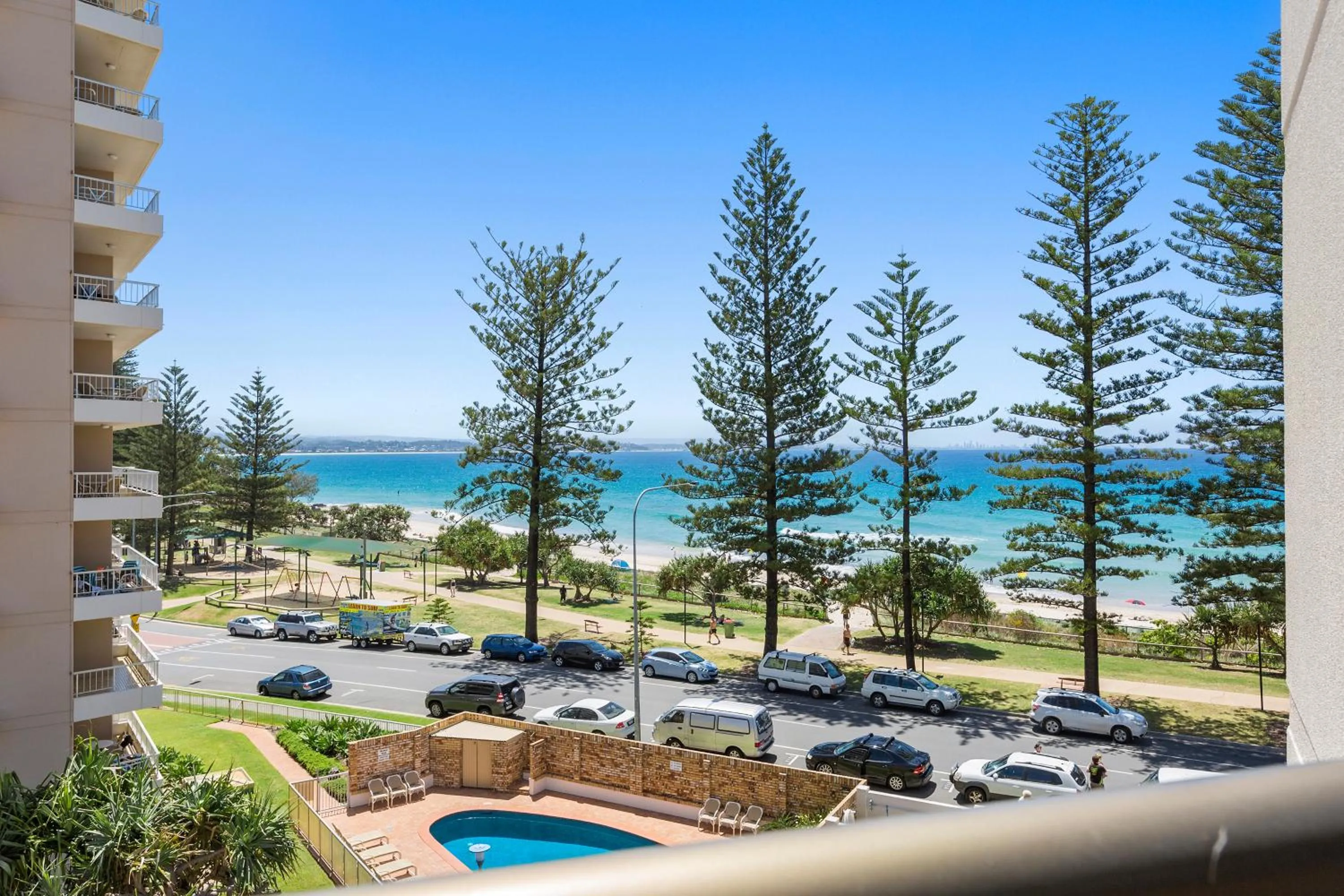 Columbia Beachfront Apartments on Rainbow Bay