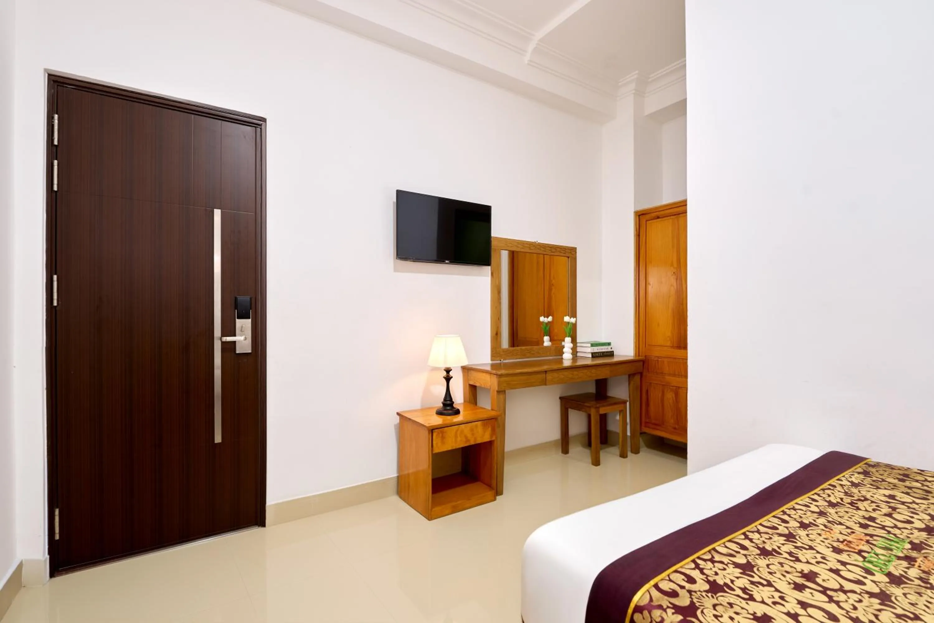 Bed in Phu Tho Da Lat Hotel