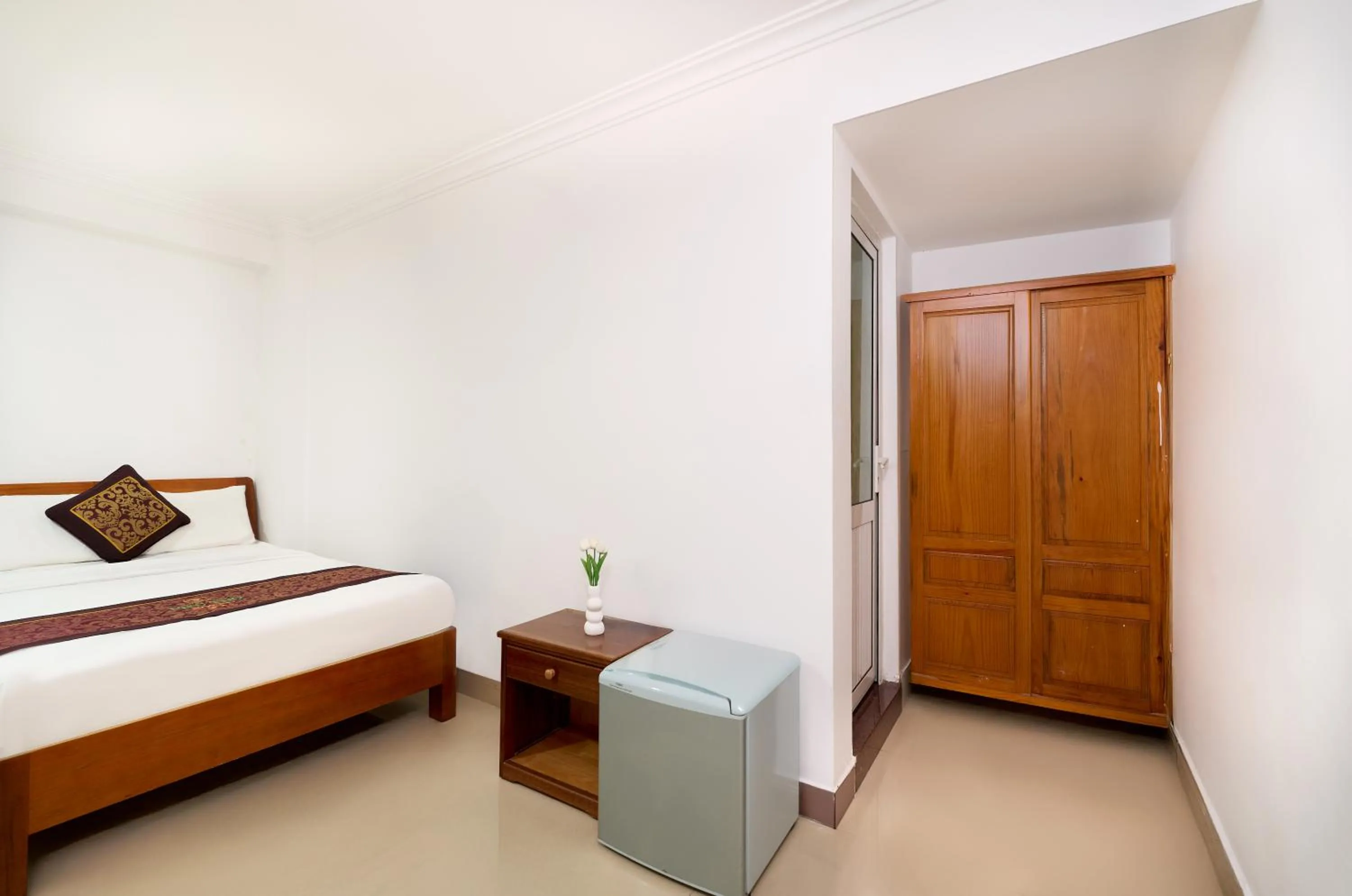 Bed in Phu Tho Da Lat Hotel