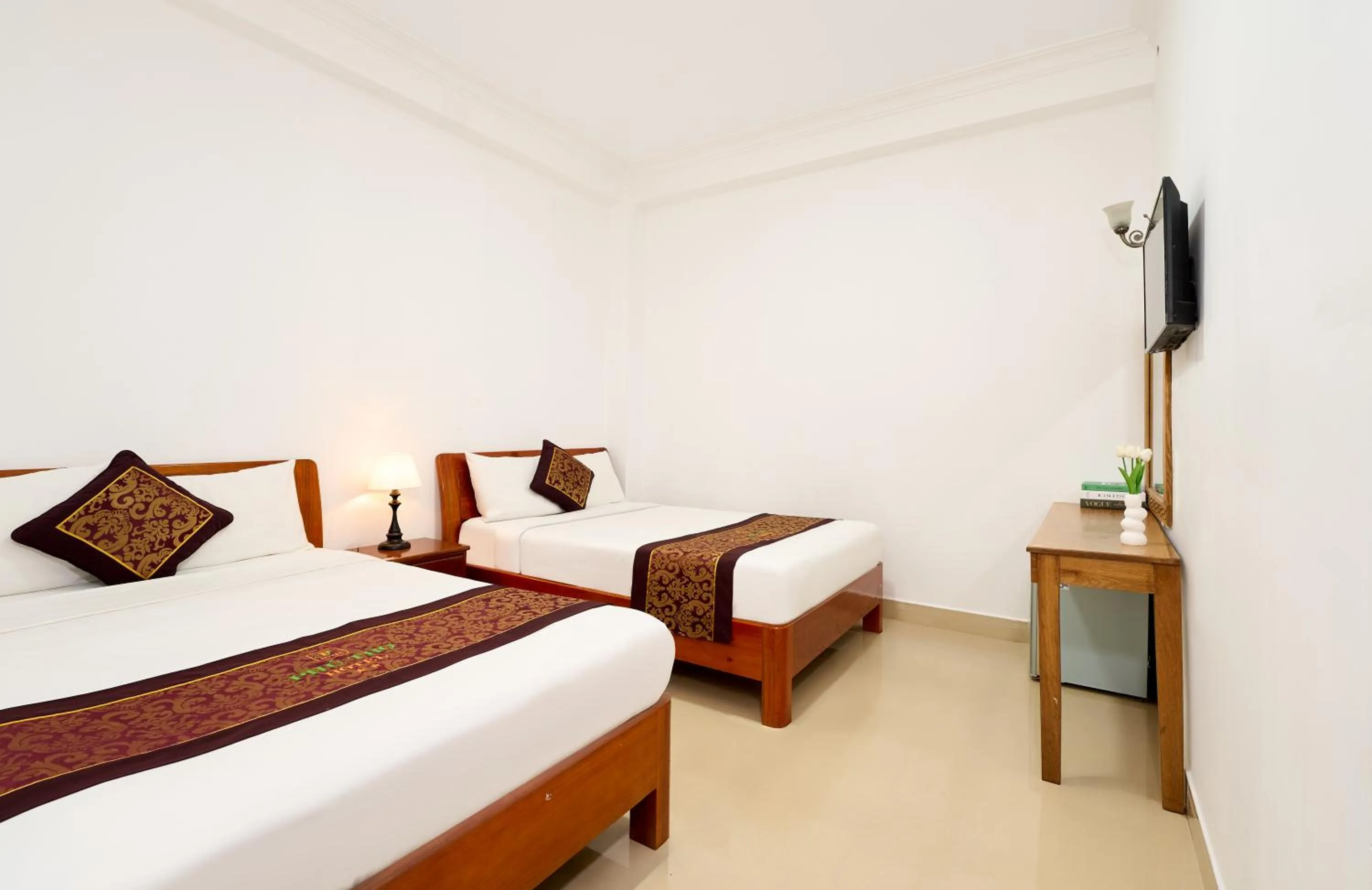 Bed in Phu Tho Da Lat Hotel