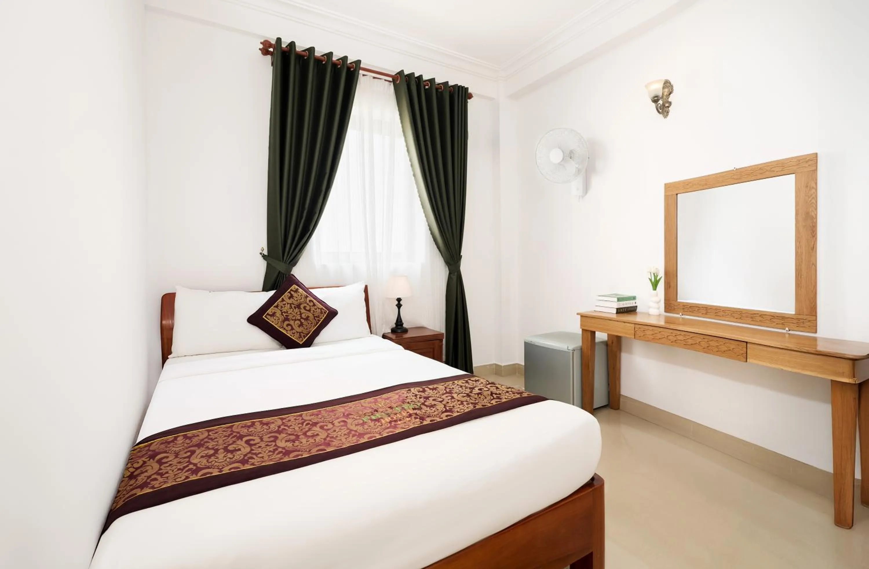 Bed in Phu Tho Da Lat Hotel