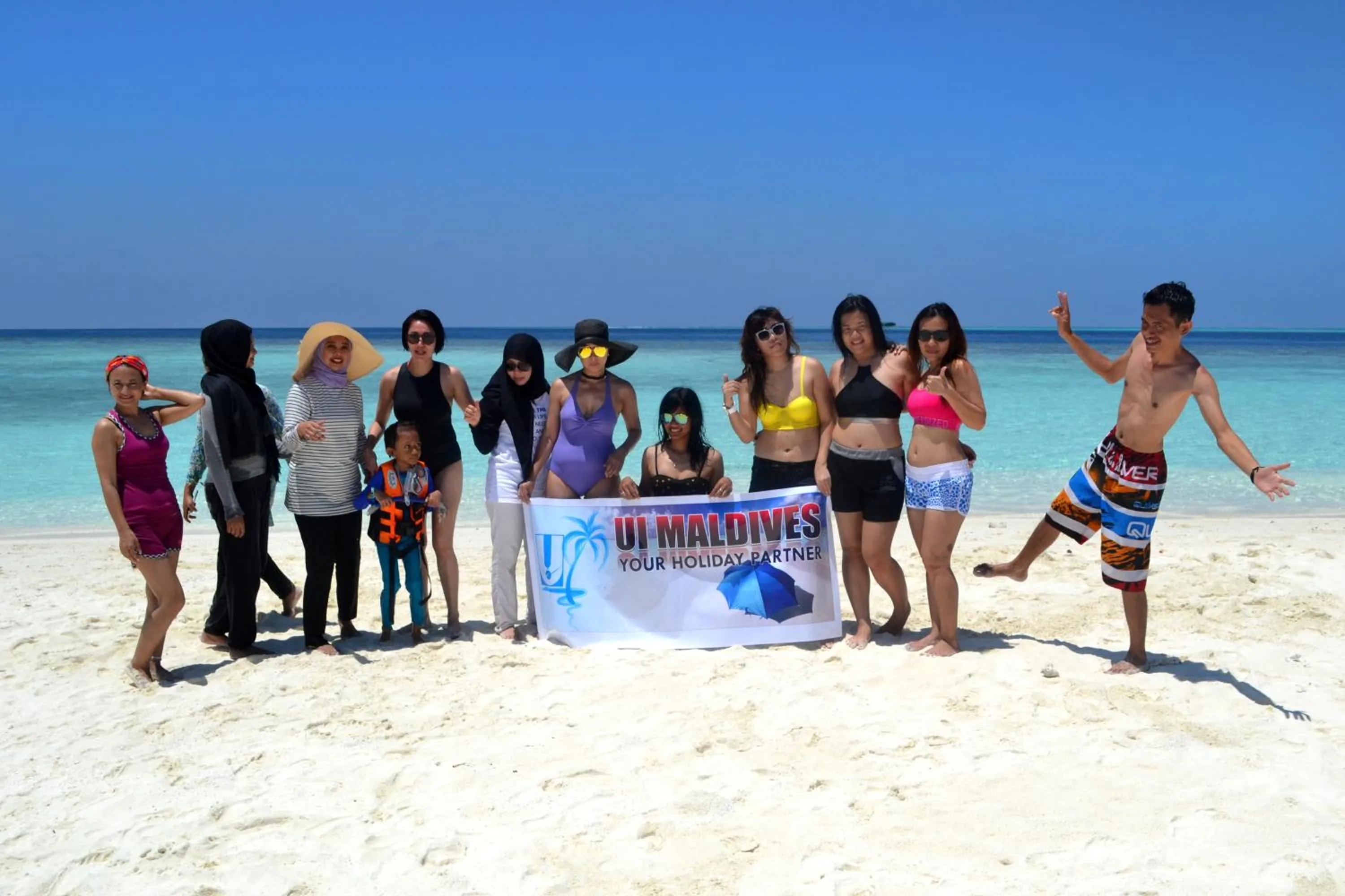 Turquoise Residence by UI