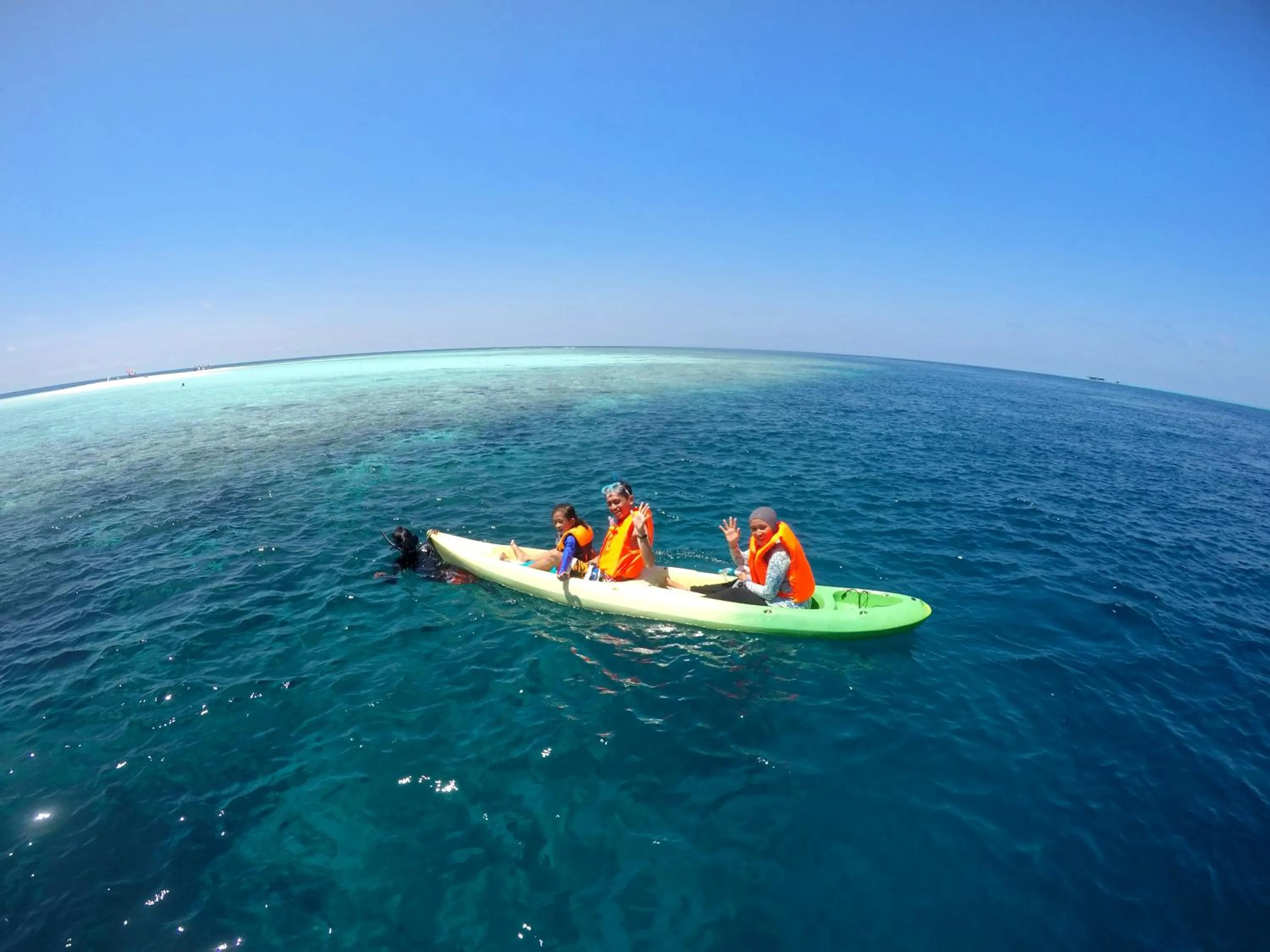 Turquoise Residence by UI