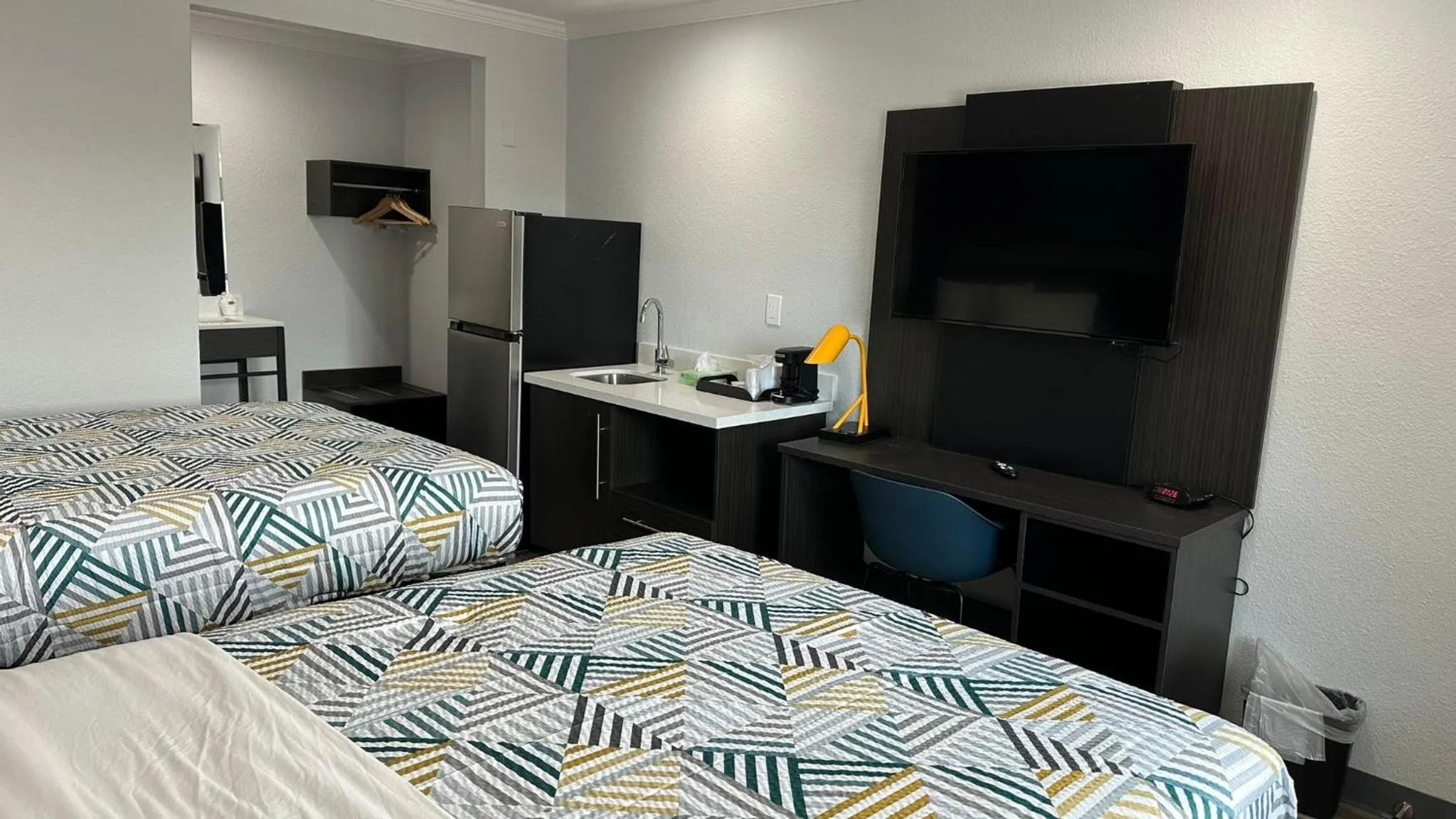 Bed in Studio 6 Suites San Ysidro CA San Diego South Bay