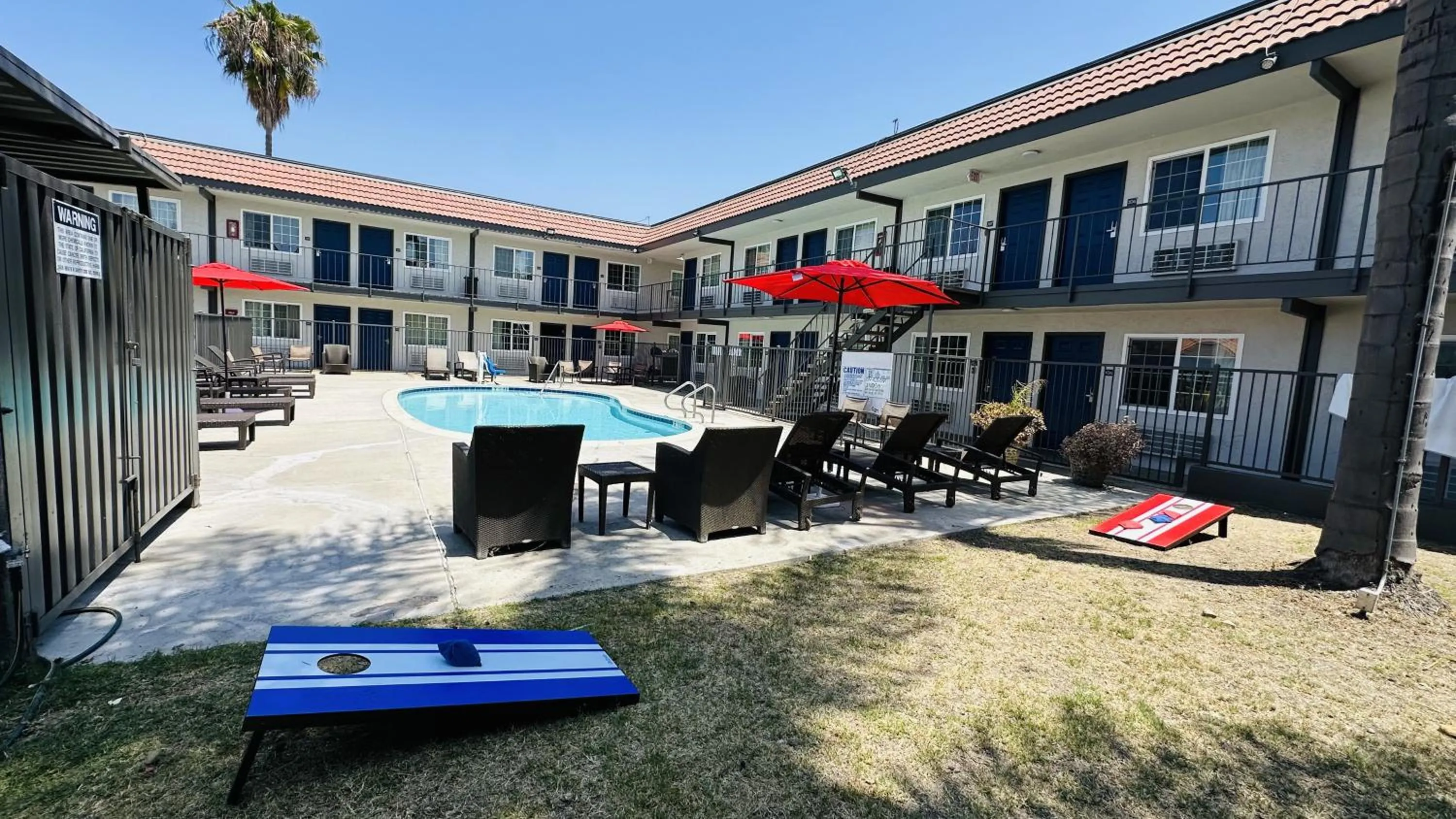 Swimming pool in Studio 6 Suites San Ysidro CA San Diego South Bay