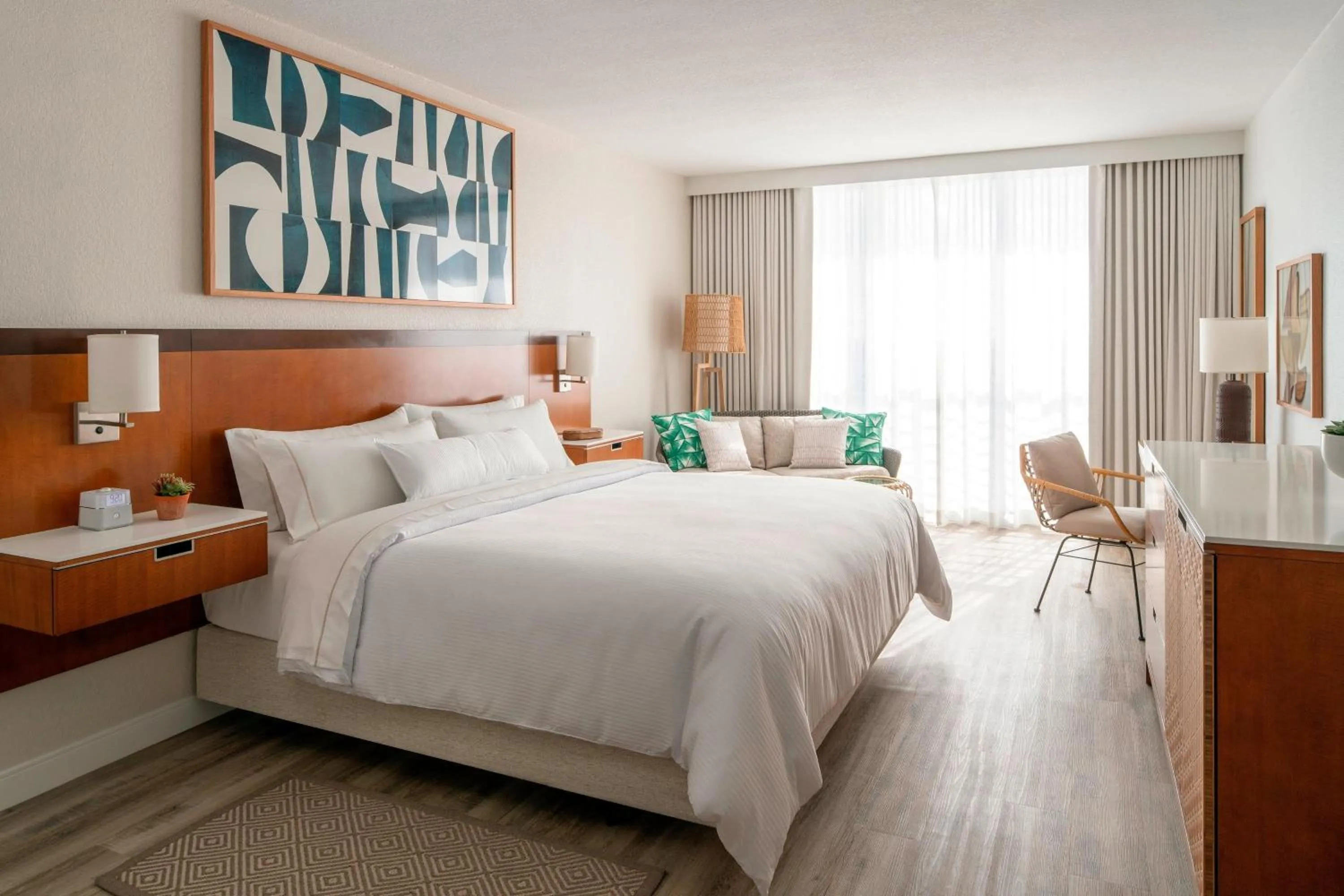 Photo of the whole room, Bed in The Westin Fort Lauderdale Beach Resort