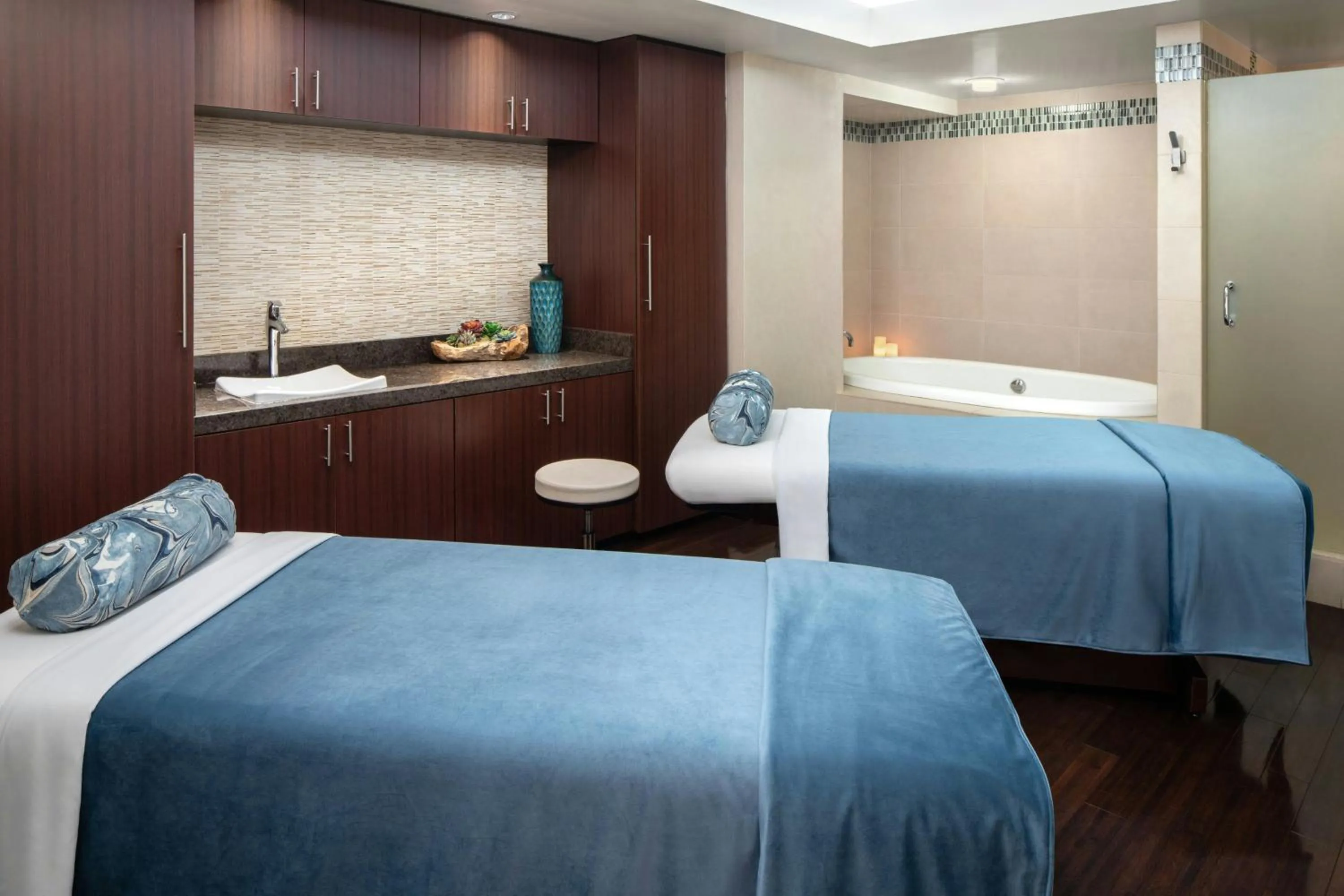 Spa and wellness centre/facilities, Bed in The Westin Fort Lauderdale Beach Resort