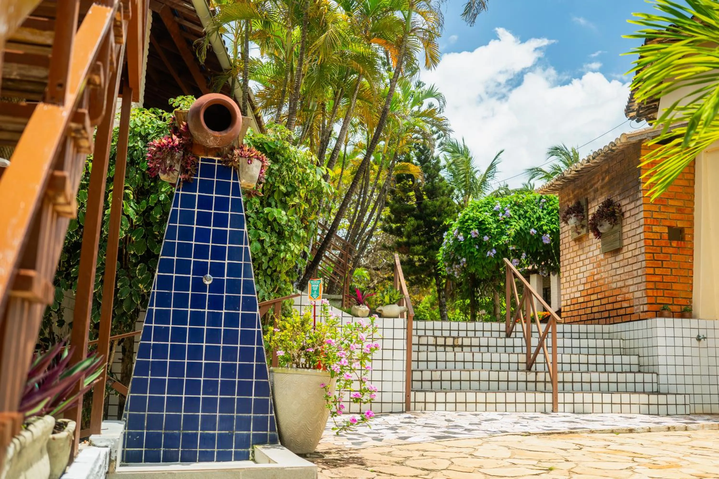 Swimming pool in Pousada Bicho Preguiça