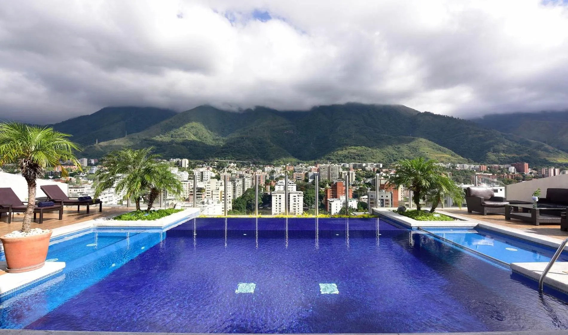 Mountain view in Pestana Caracas Premium City & Conference Hotel