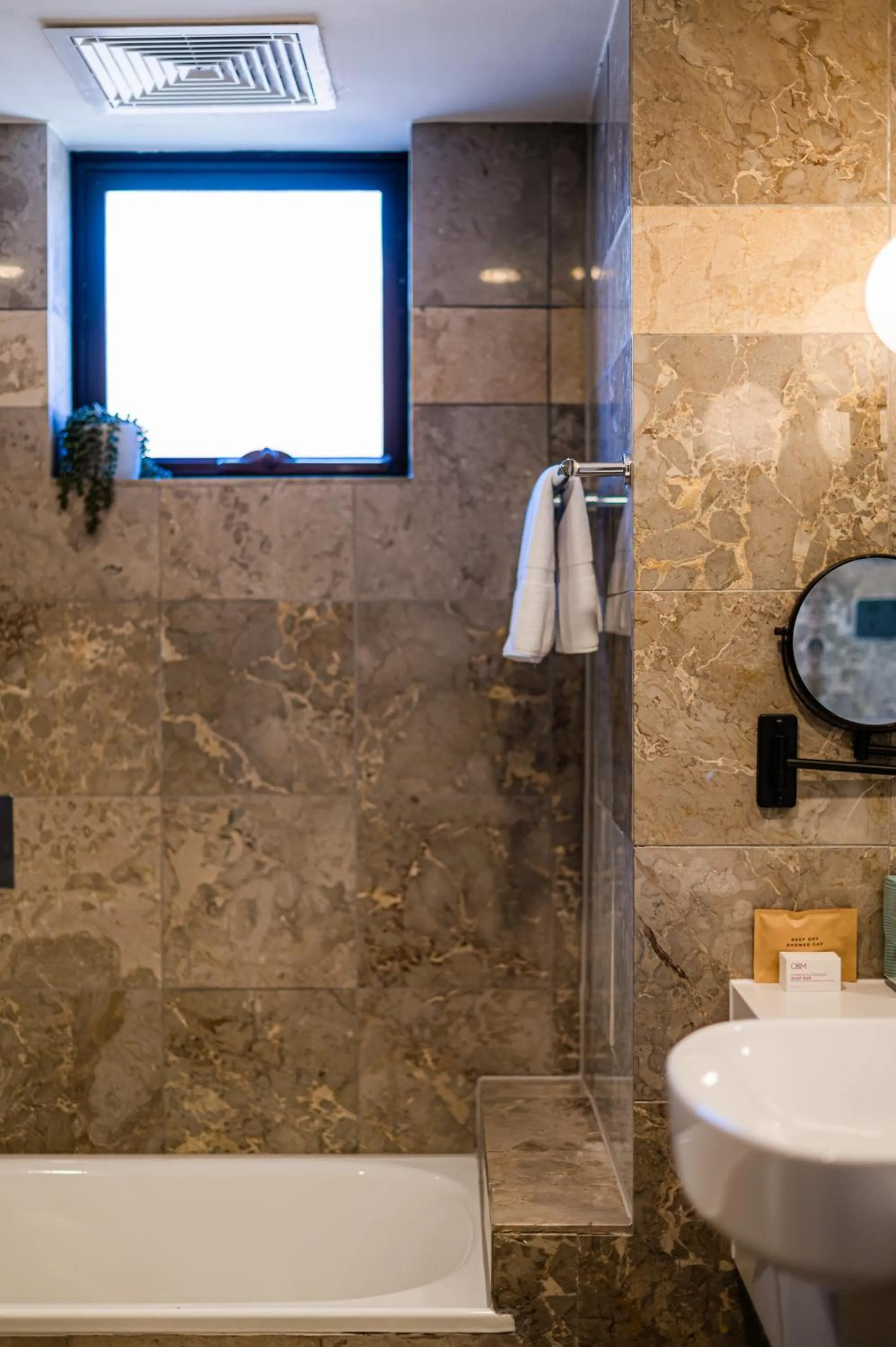 Bath in Coogee Bay Boutique Hotel
