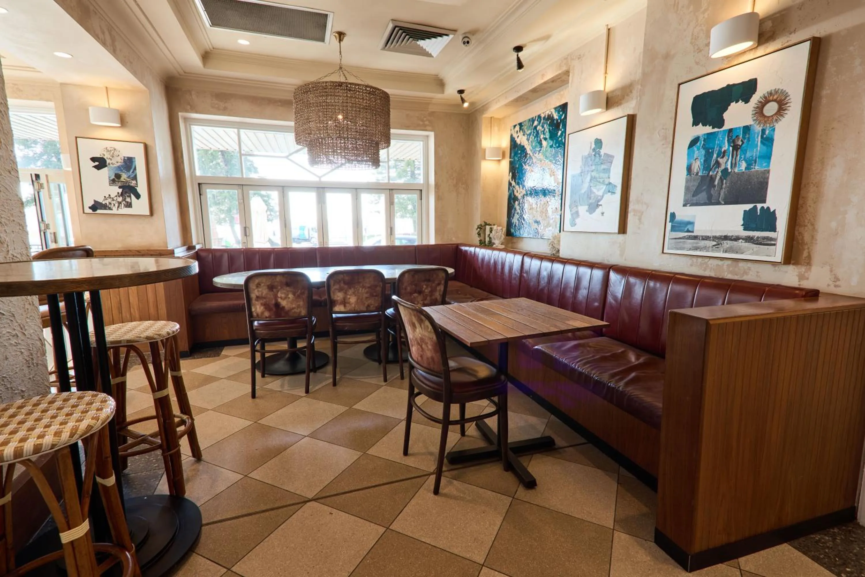 Lounge or bar in Coogee Bay Boutique Hotel