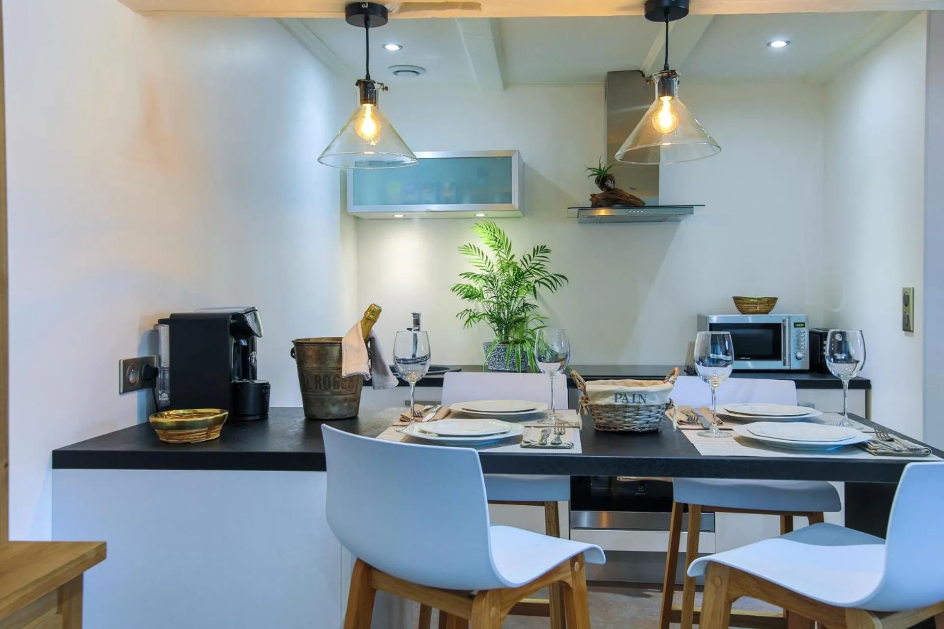 Coffee/tea facilities in Suites Residences Spa