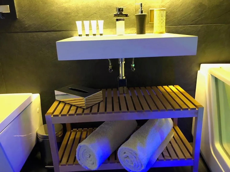 Bathroom in Suites Residences Spa