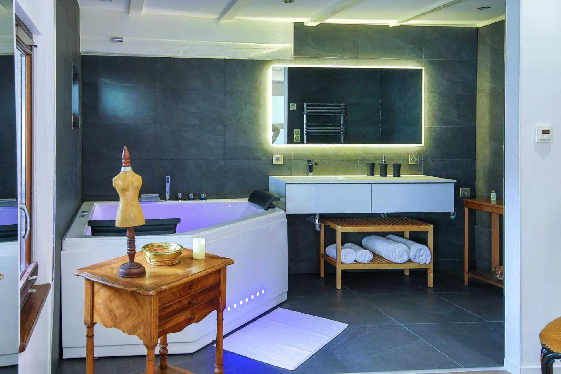 Bathroom in Suites Residences Spa