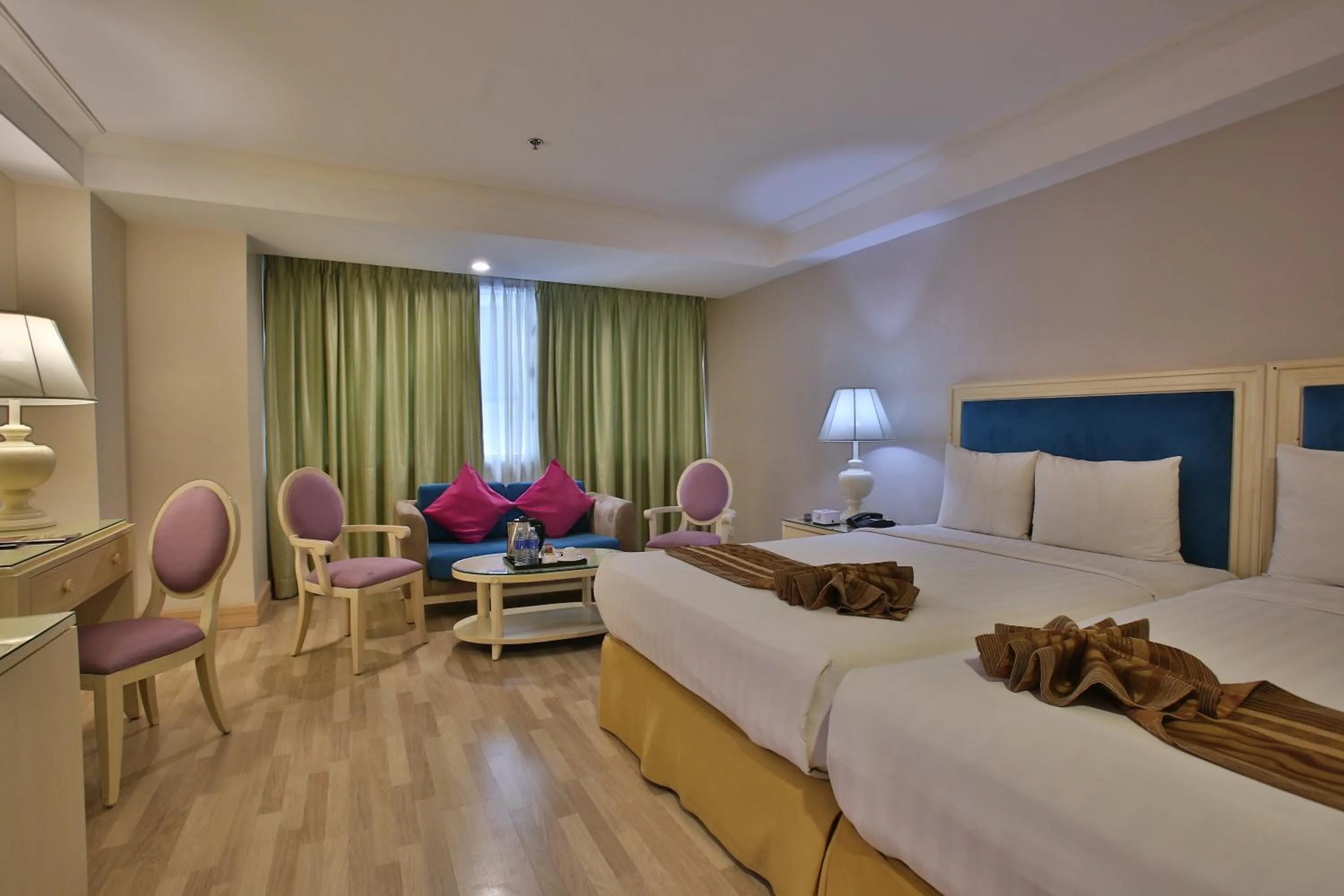 Photo of the whole room, Bed in Crown Regency Hotel & Towers