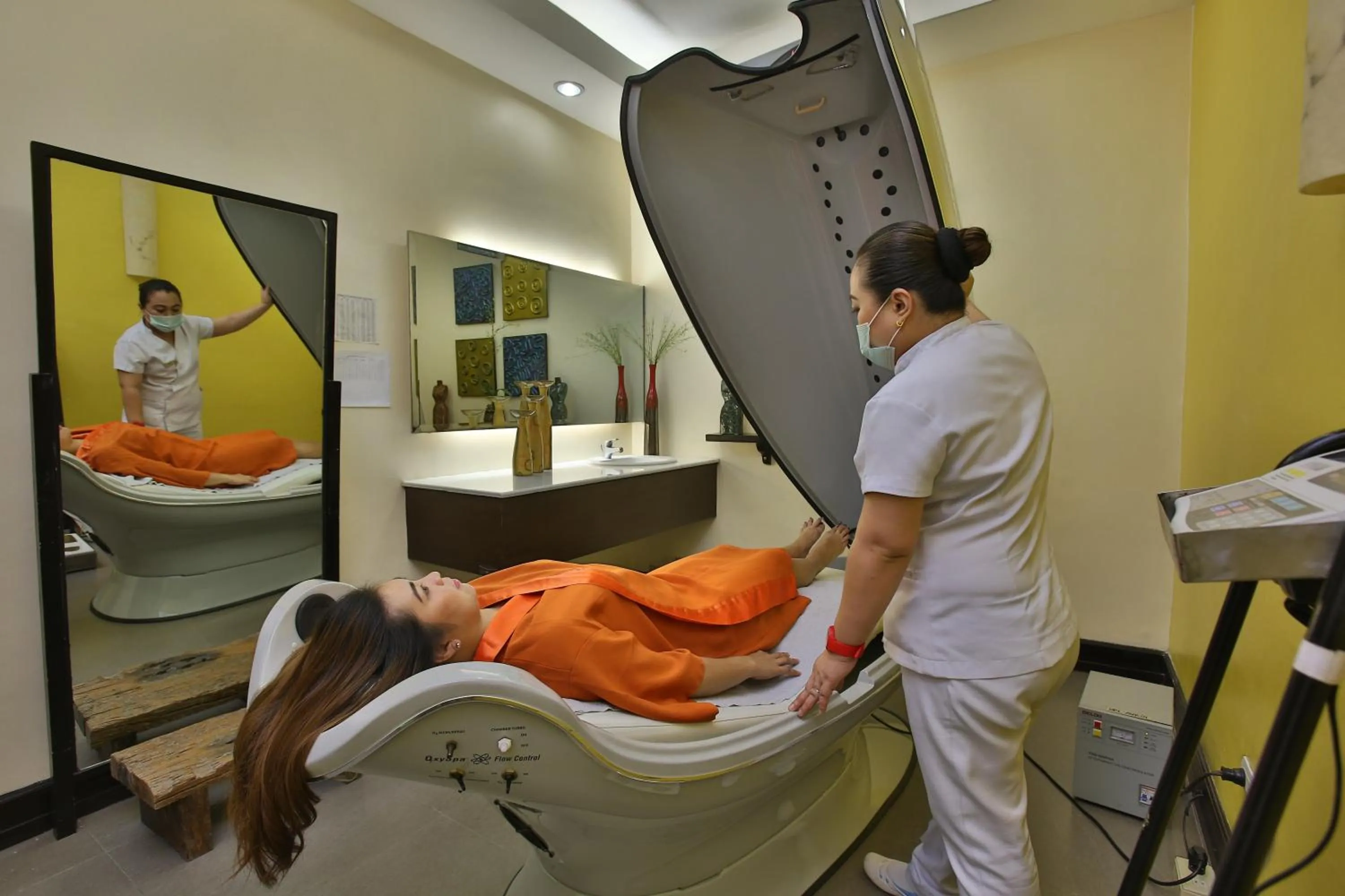 Spa and wellness centre/facilities in Crown Regency Hotel & Towers