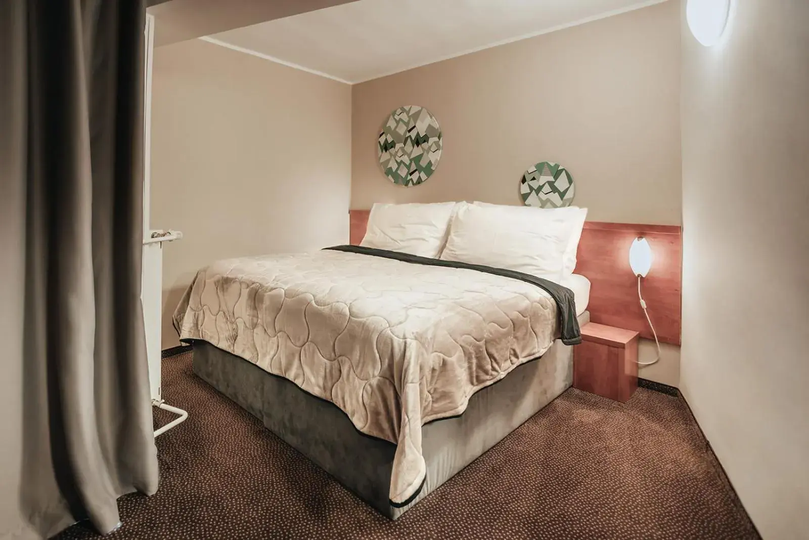 Standard Double Room with Extra Bed and Wellness Access - single occupancy in Atrium Hotel - Family friendly Standard Double Room with Extra Bed and Wellness Access - single occupancy in Atrium Hotel - Family friendly