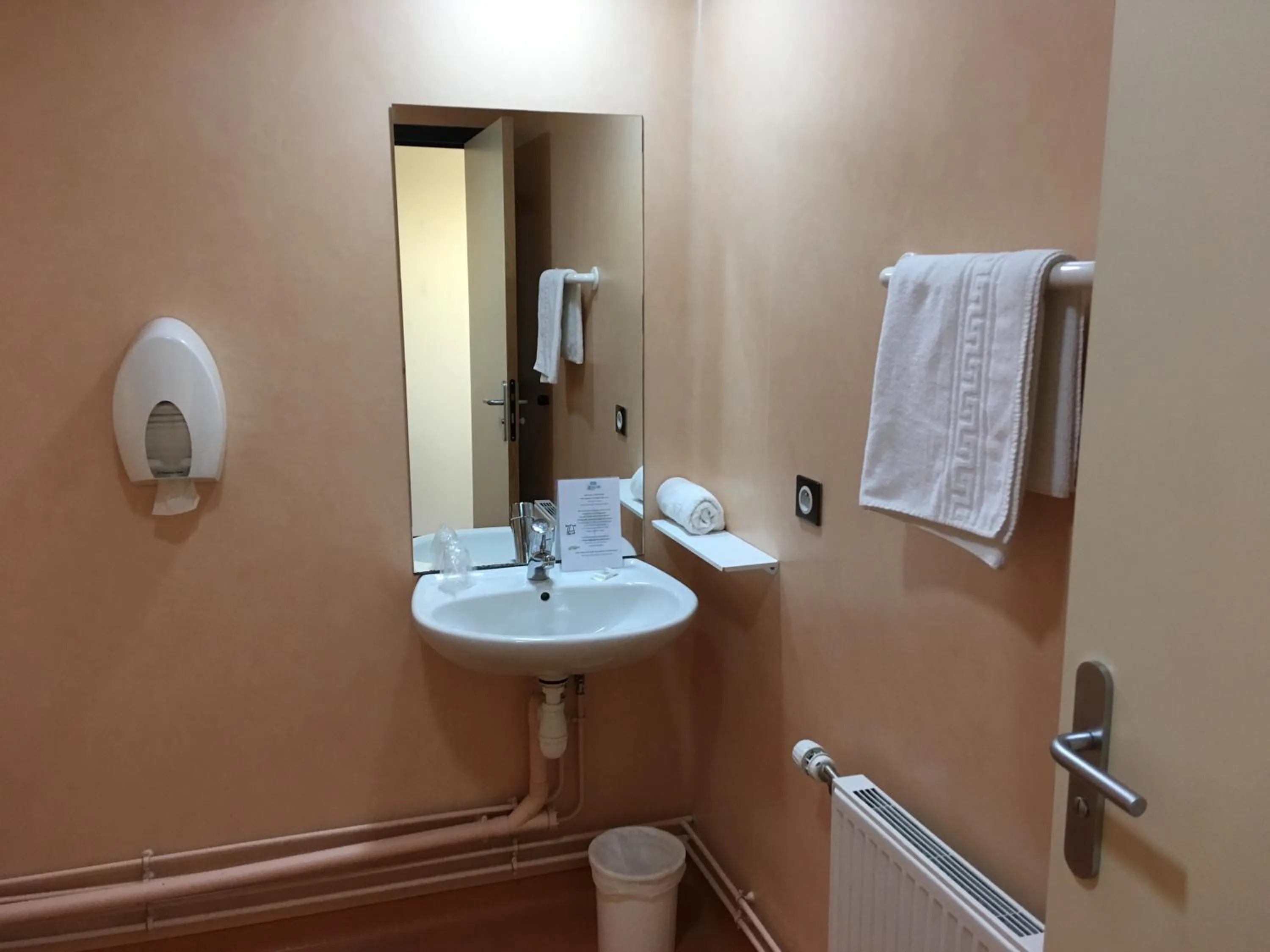 Bathroom in Auberge de jeunesse L'Escale