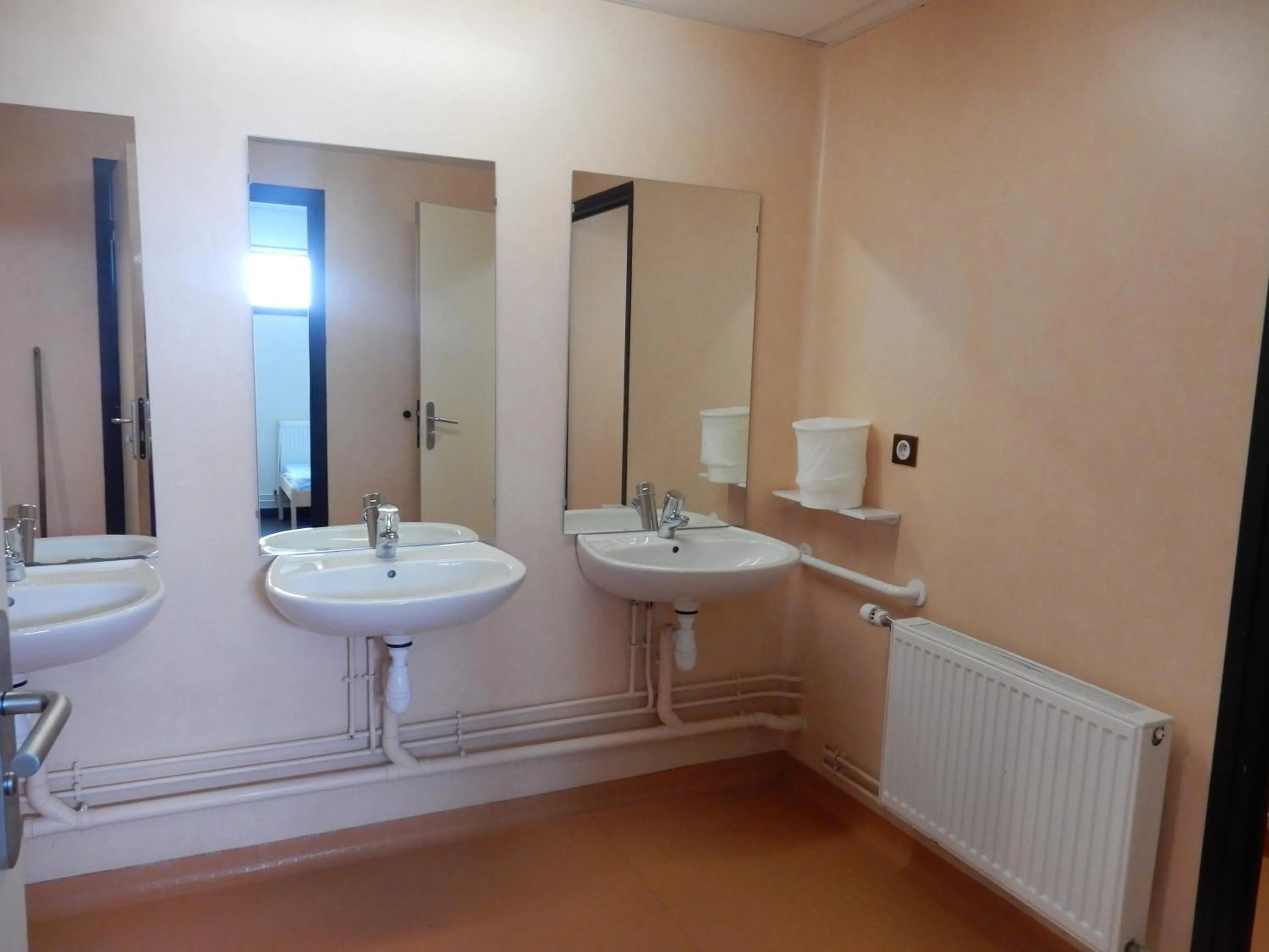 Bathroom in Auberge de jeunesse L'Escale