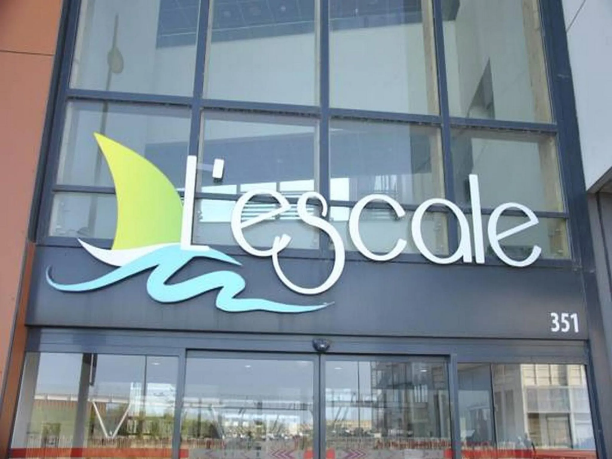 Property building in Auberge de jeunesse L'Escale