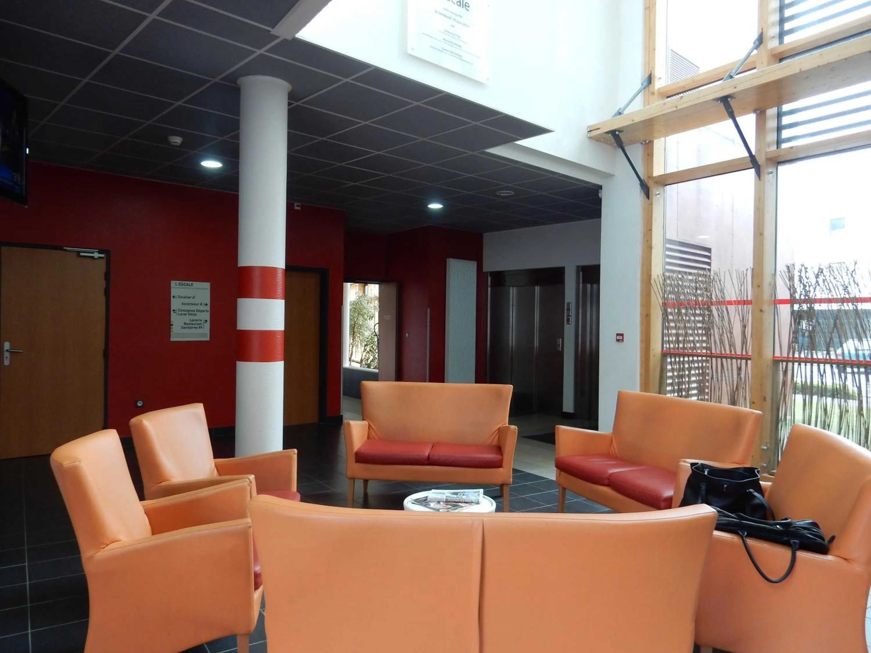Lobby or reception in Auberge de jeunesse L'Escale