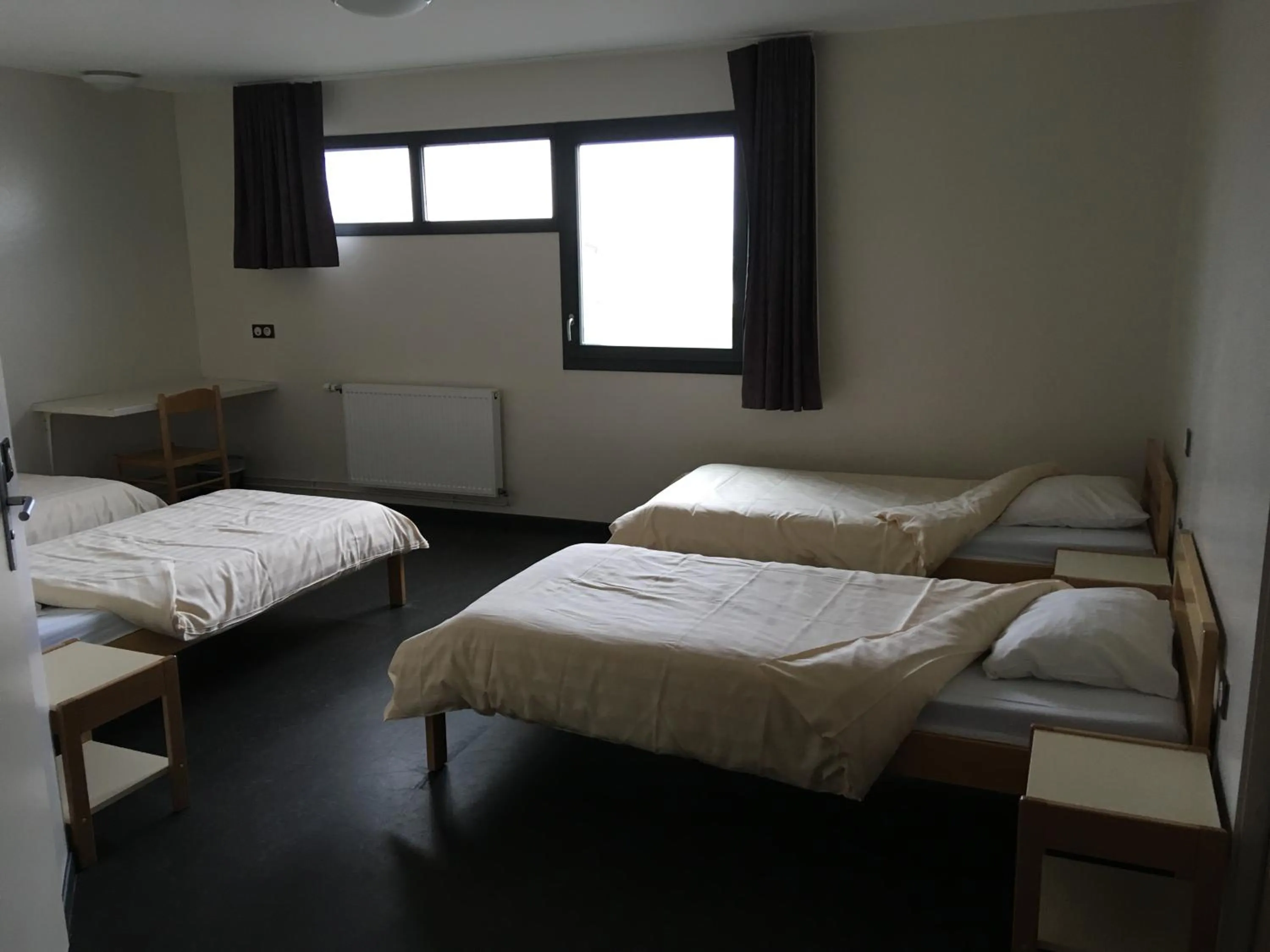 Bedroom, Bed in Auberge de jeunesse L'Escale
