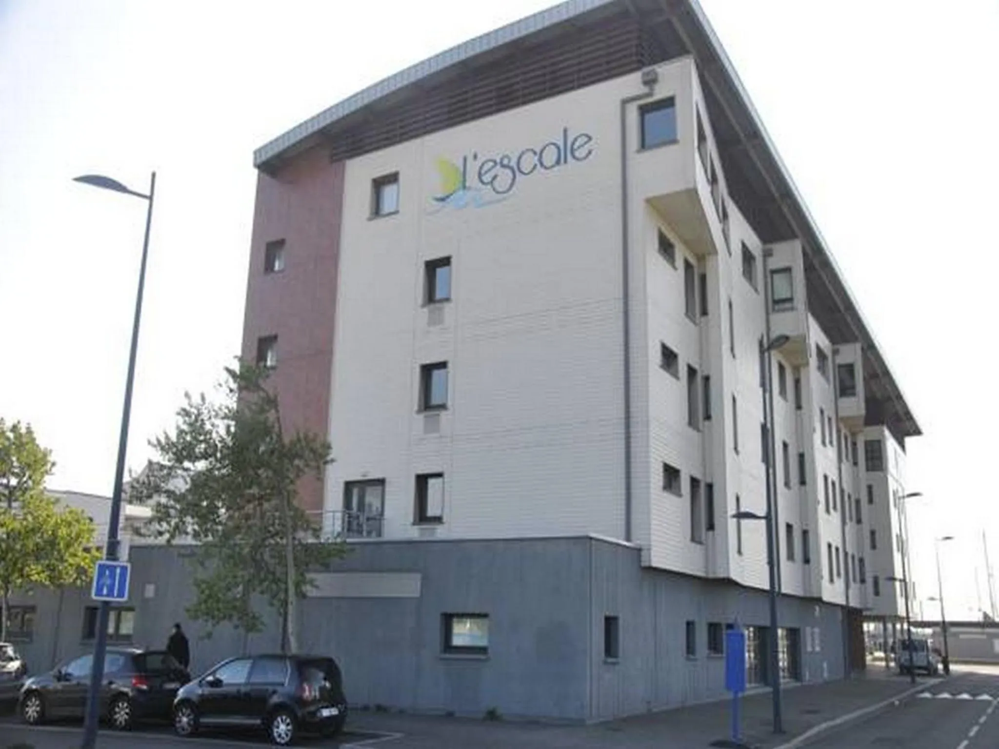 Property building in Auberge de jeunesse L'Escale