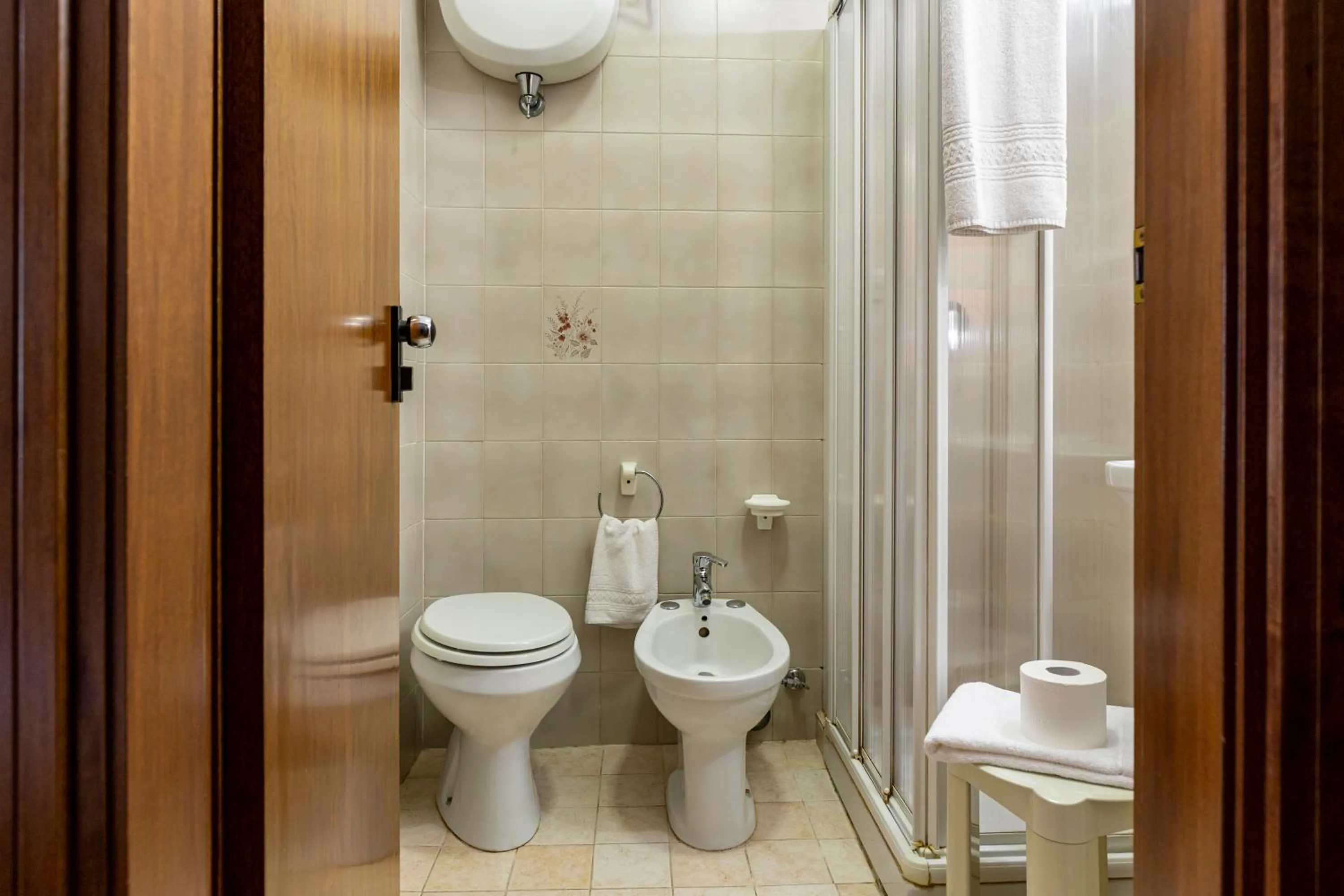 Bathroom in Catignano Hotel