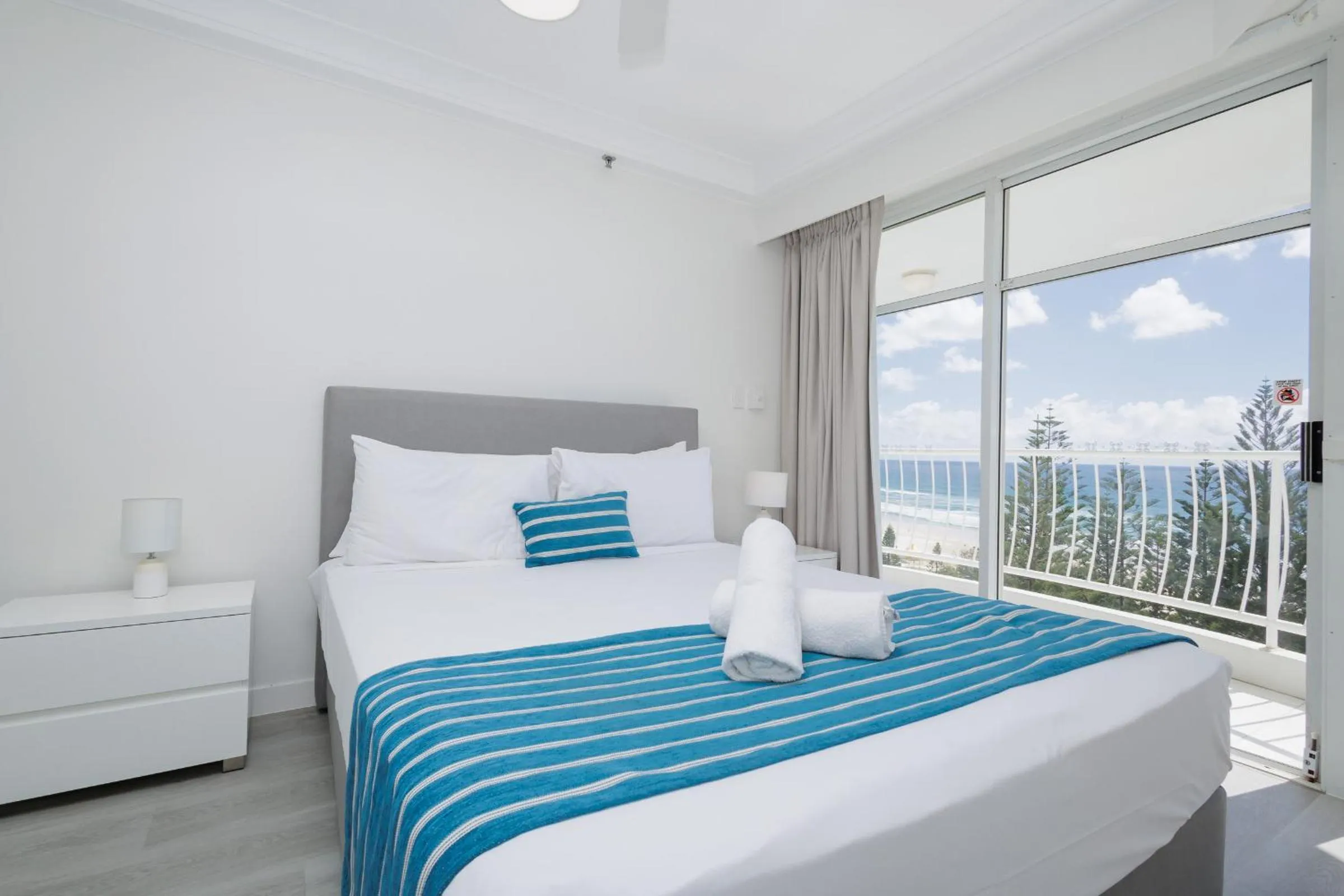 Bed in Burleigh Surf Apartments