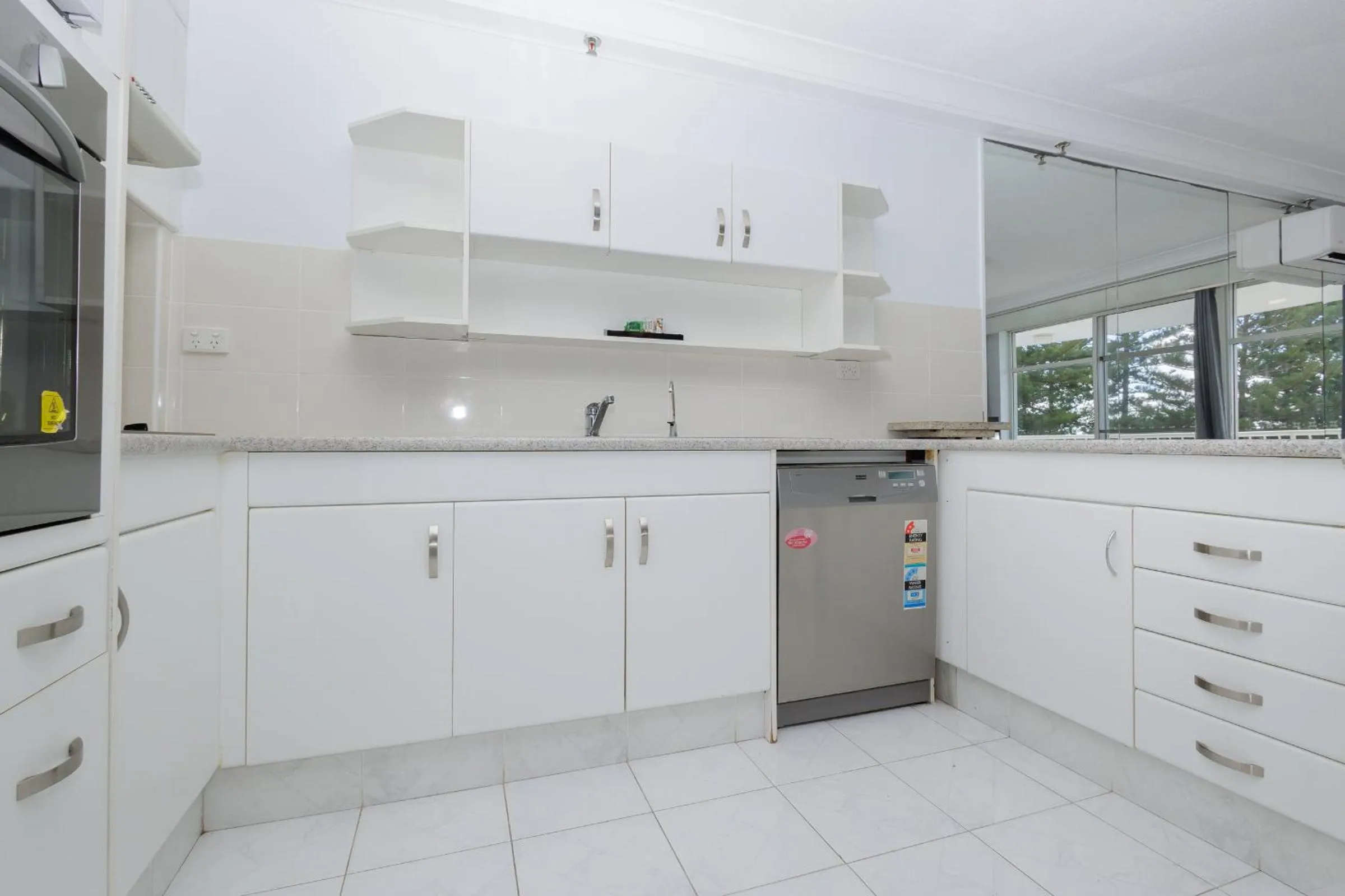 Burleigh Surf Apartments