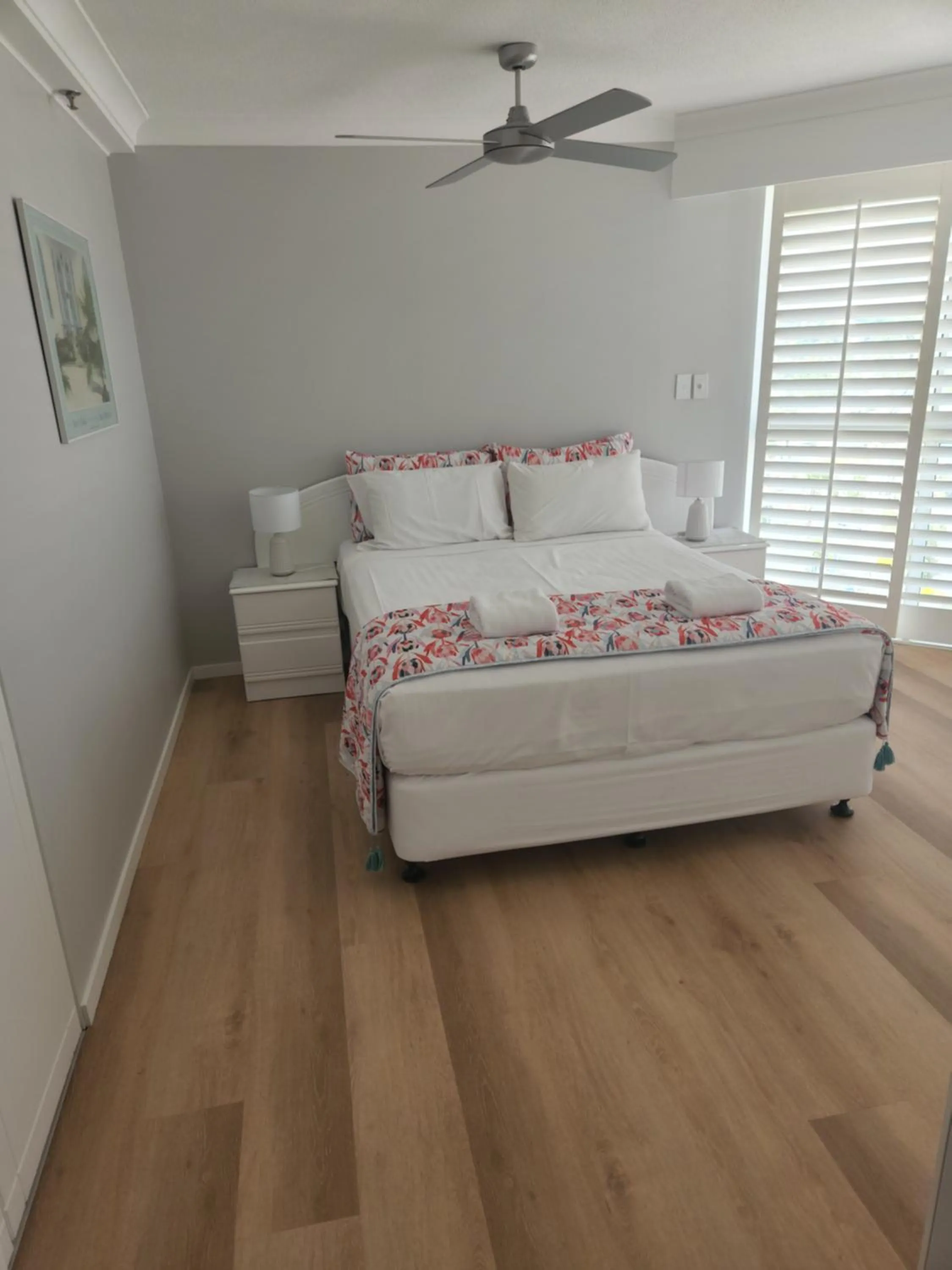 Bed in Burleigh Surf Apartments