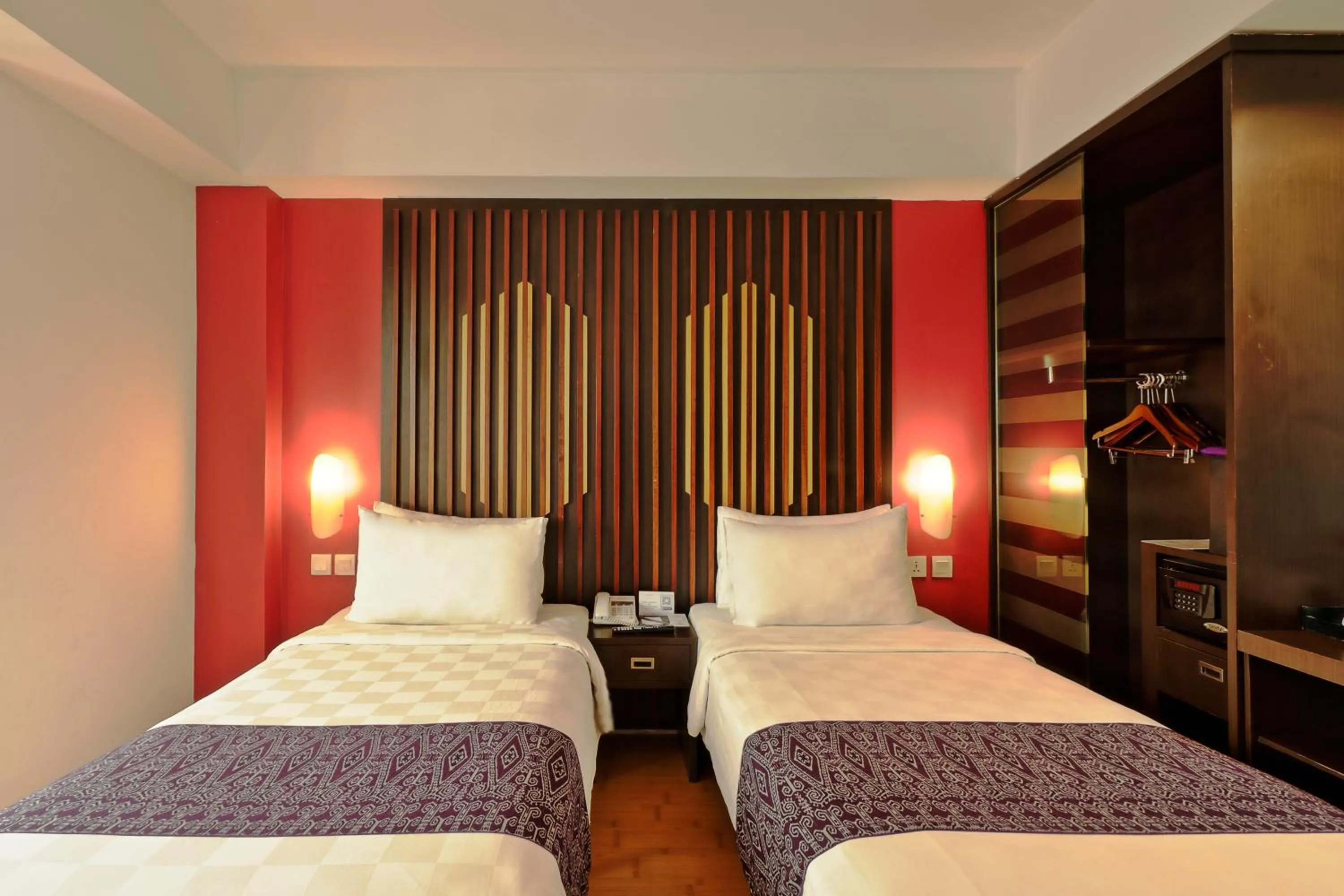 Bed in Mercure Pontianak City Center