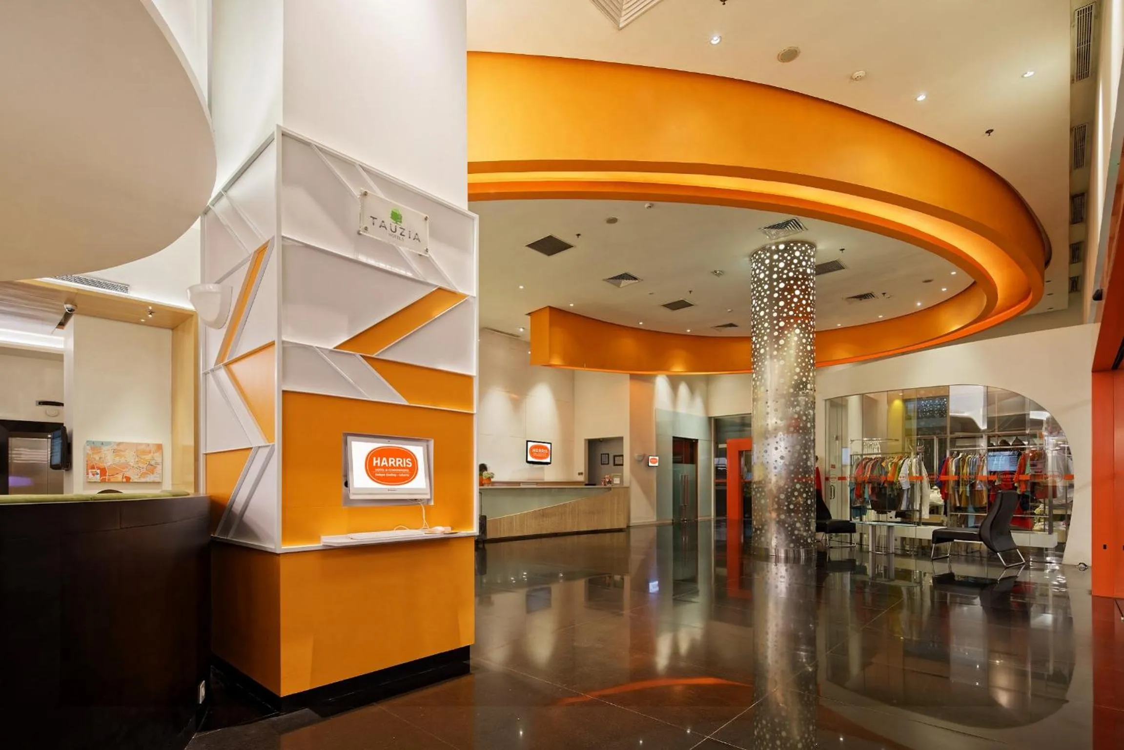 Lobby or reception in HARRIS Hotel and Conventions Kelapa Gading Jakarta