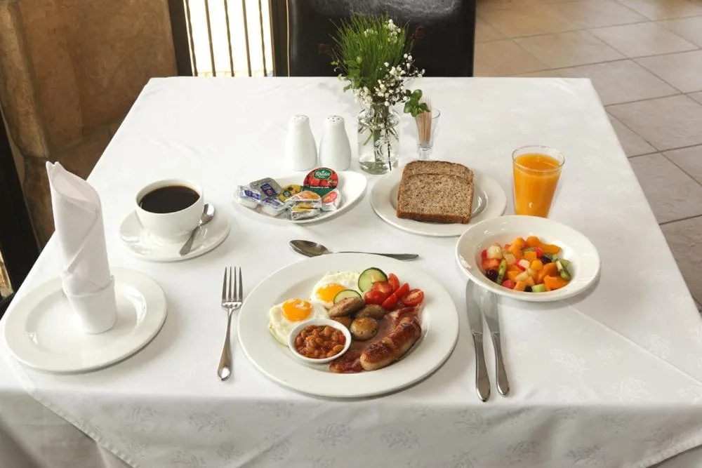 Breakfast in Heidelberg Kloof Lodge