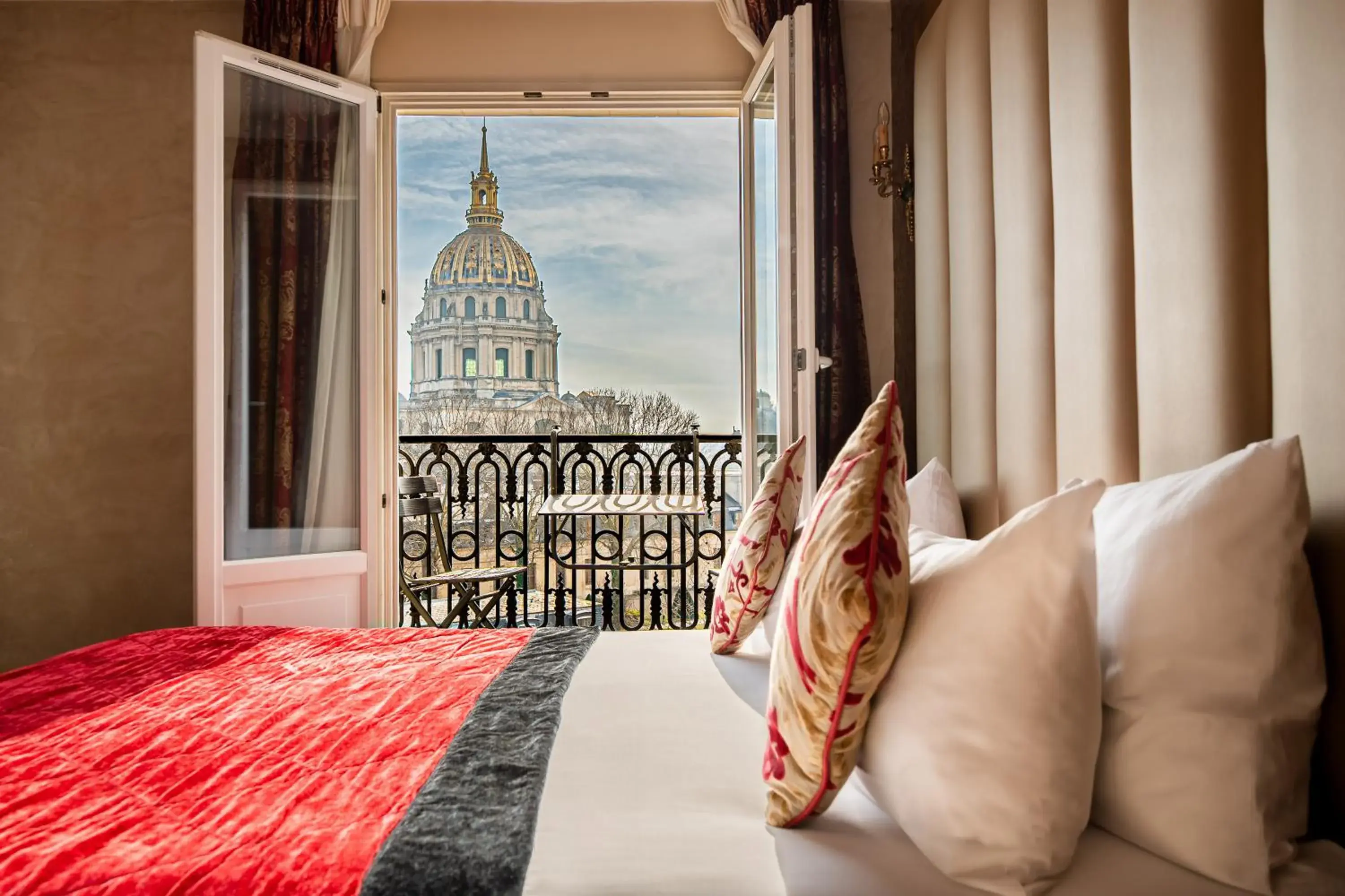 Superior Double Room in Hotel de L'Empereur by Malone Superior Double Room in Hotel de L'Empereur by Malone