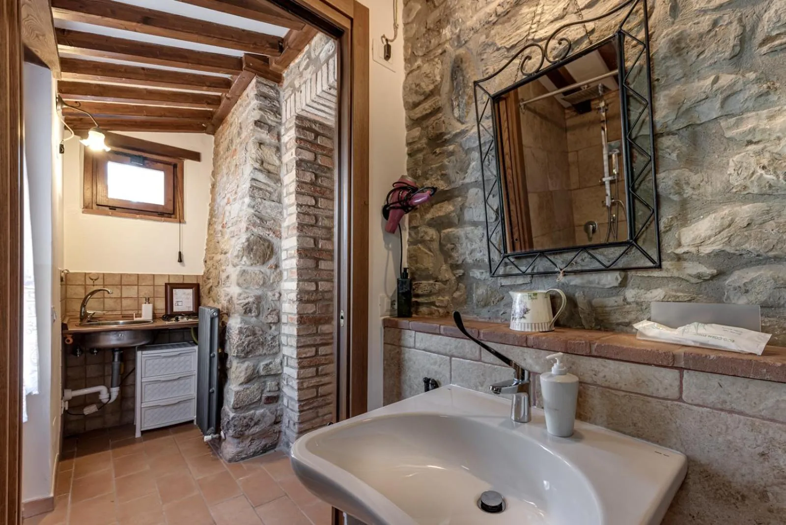Bathroom in Le Terre Di Isa