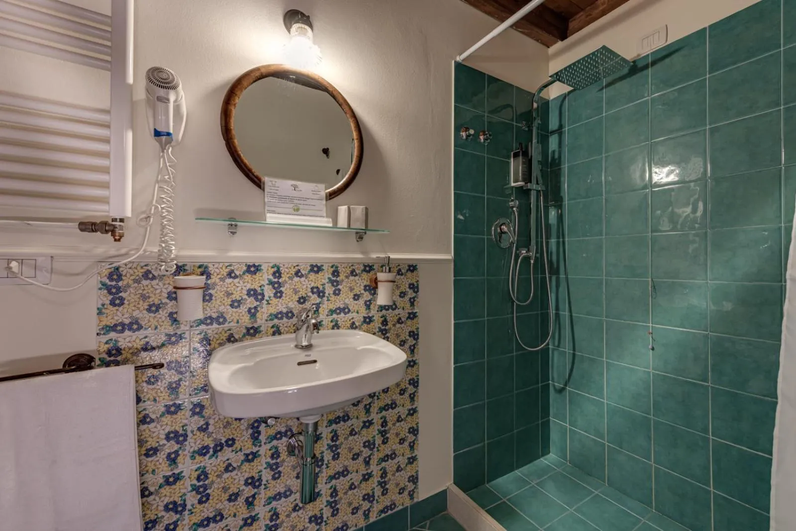 Bathroom in Le Terre Di Isa