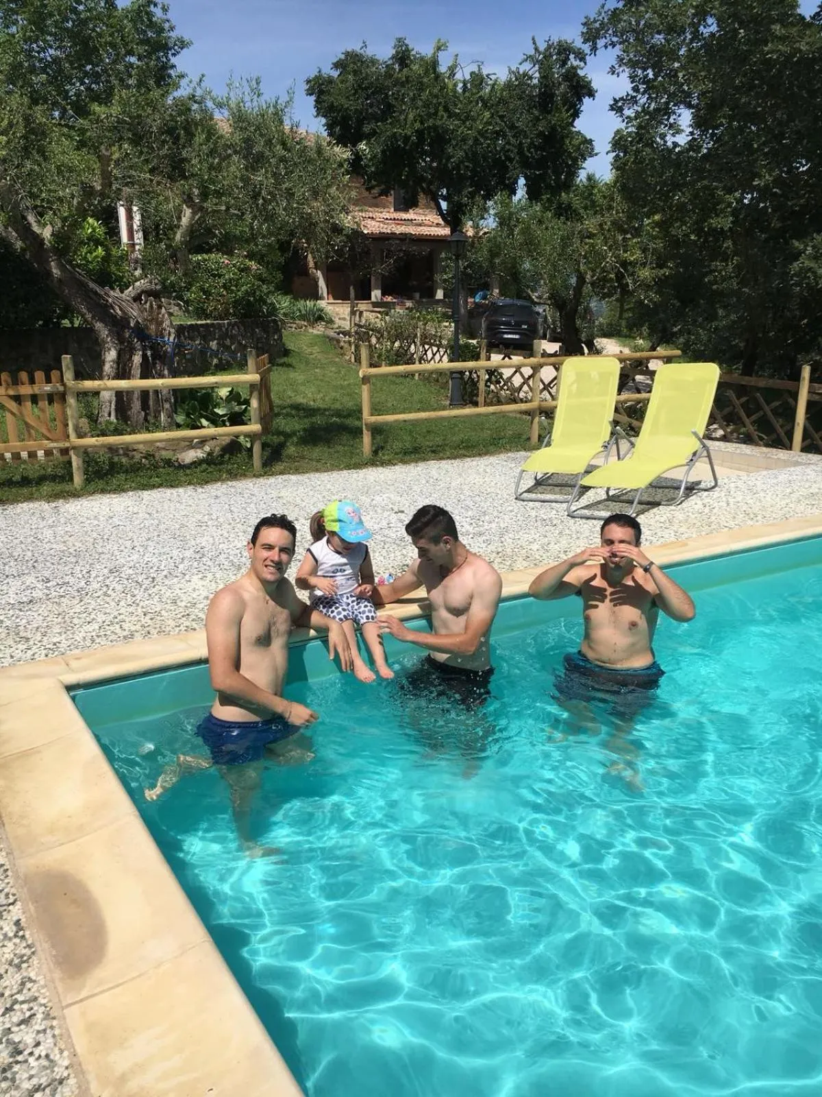 Staff in Le Terre Di Isa
