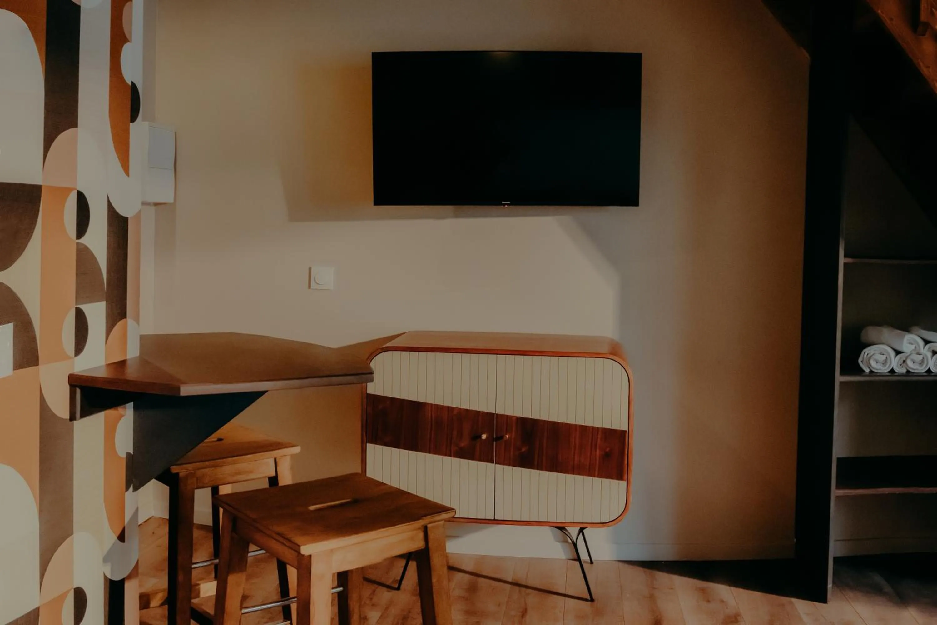 TV and multimedia in Le Central Hôtel-Bar