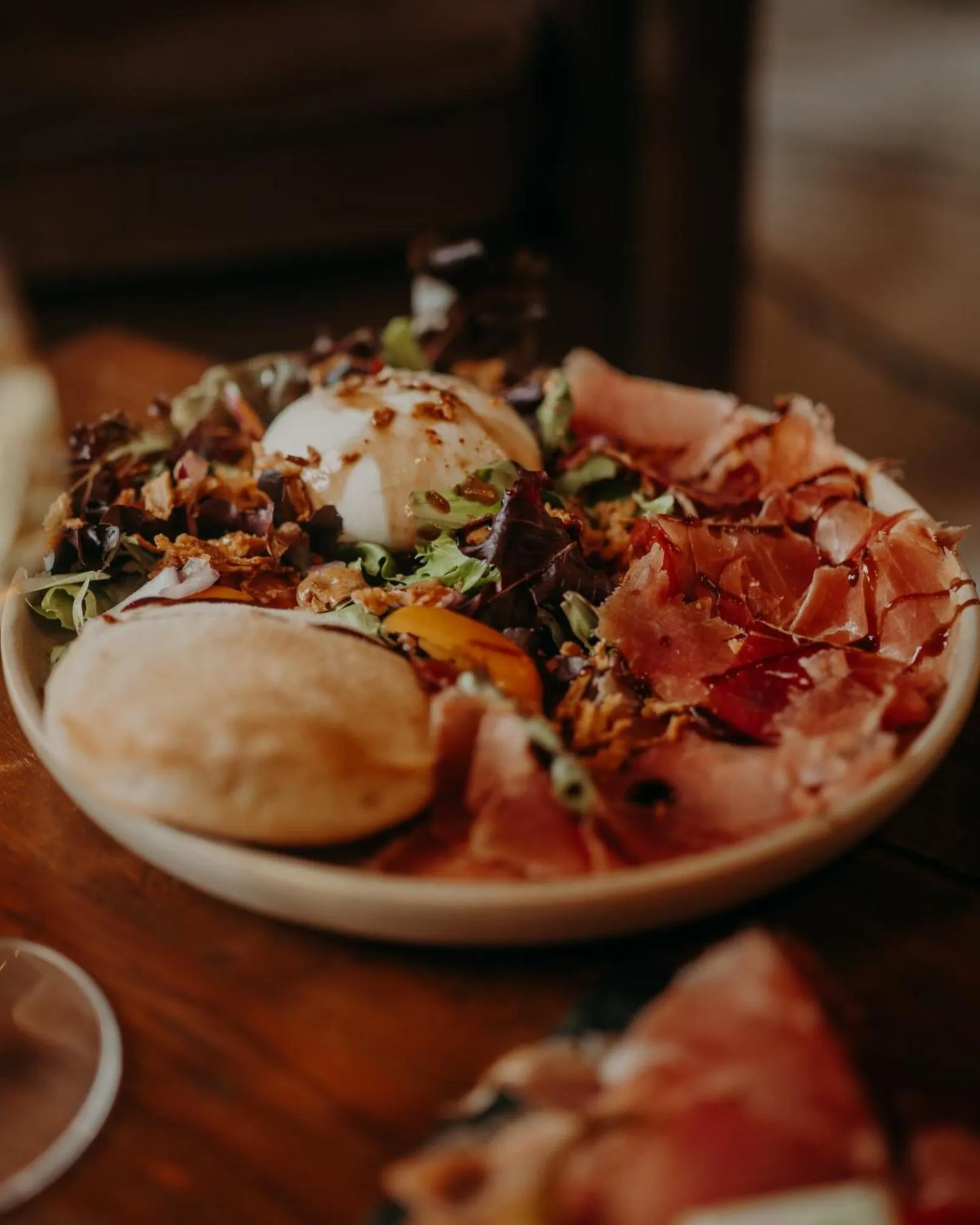 Restaurant/places to eat in Le Central Hôtel-Bar