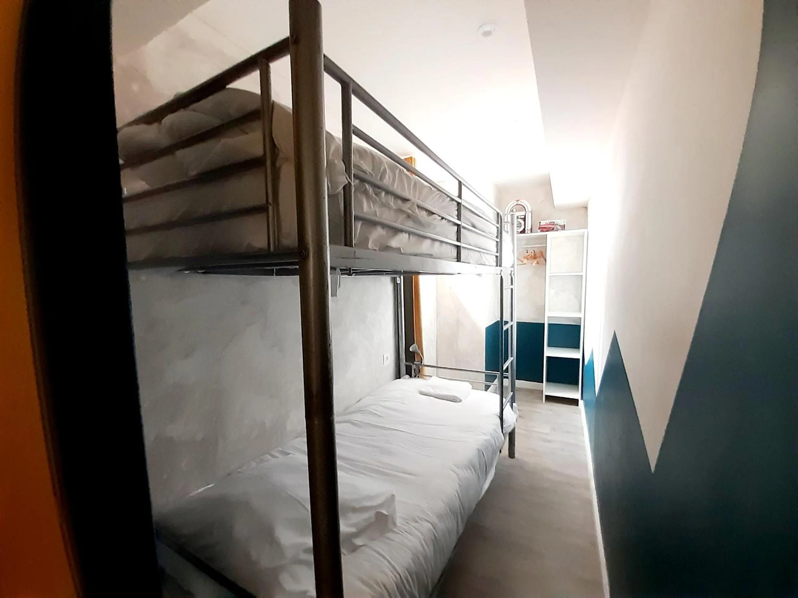 bunk bed, Bed in Logis Domaine de Peyrolade