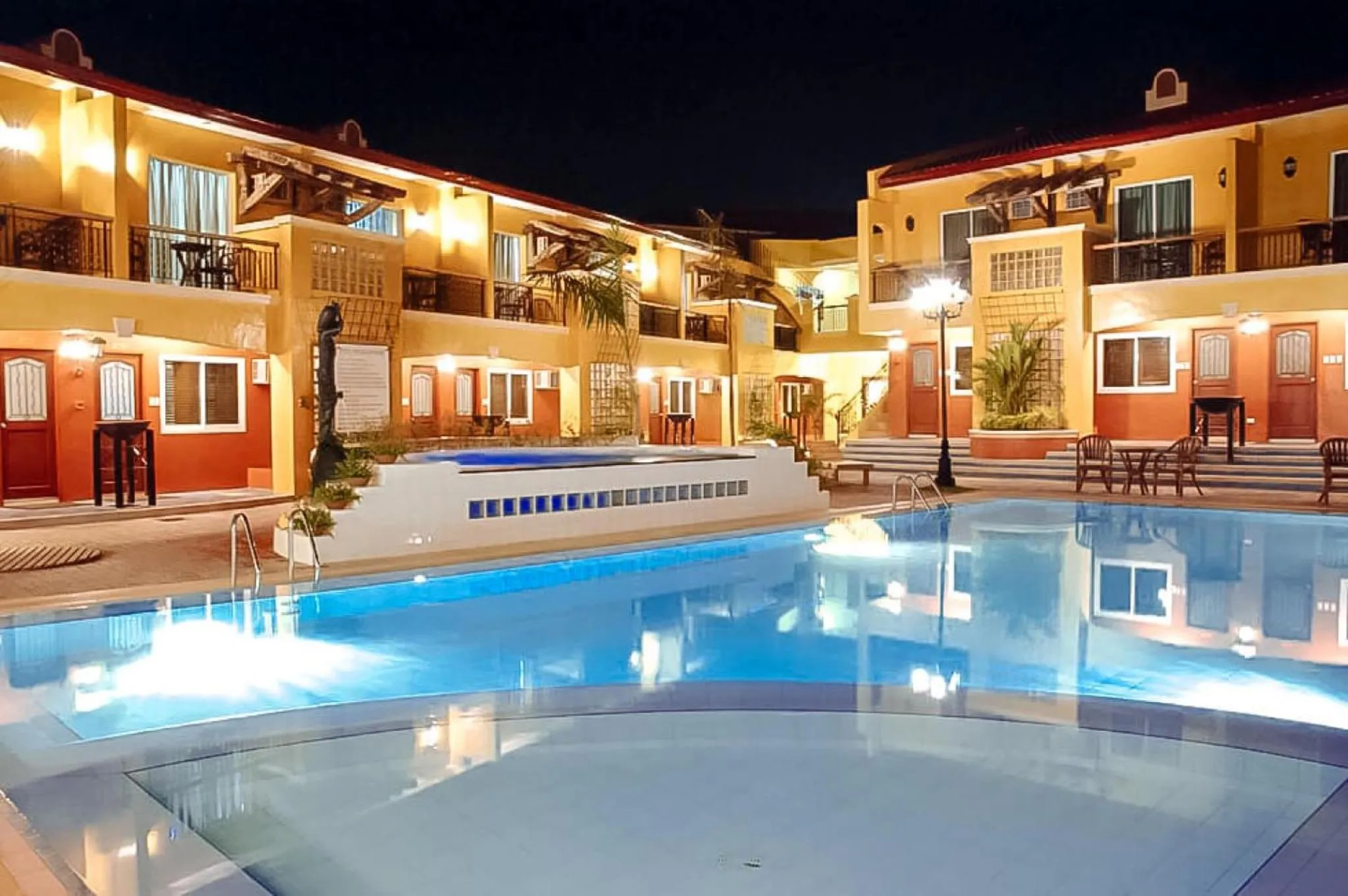 Swimming pool in Crown Regency Residences Davao