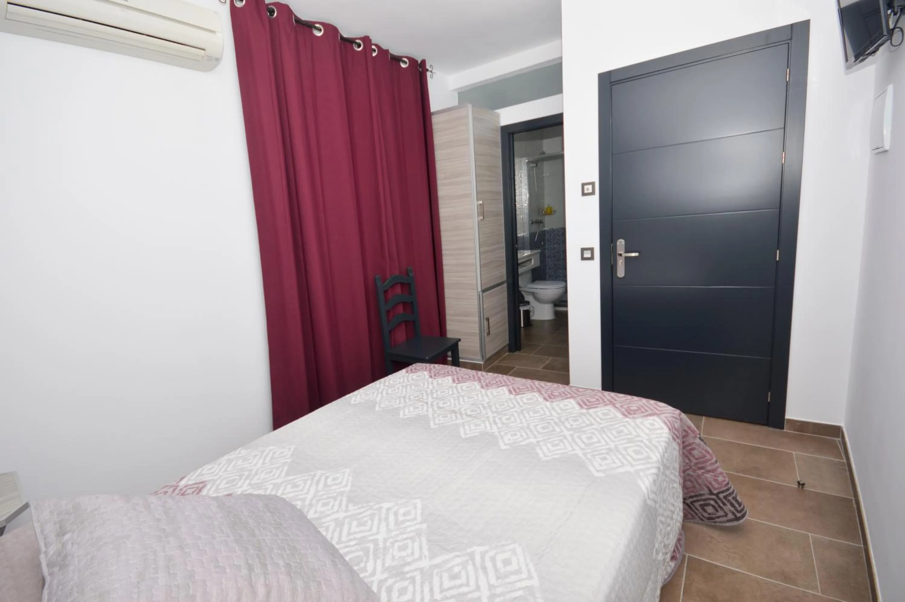 Bed in Hostal Maria Jose
