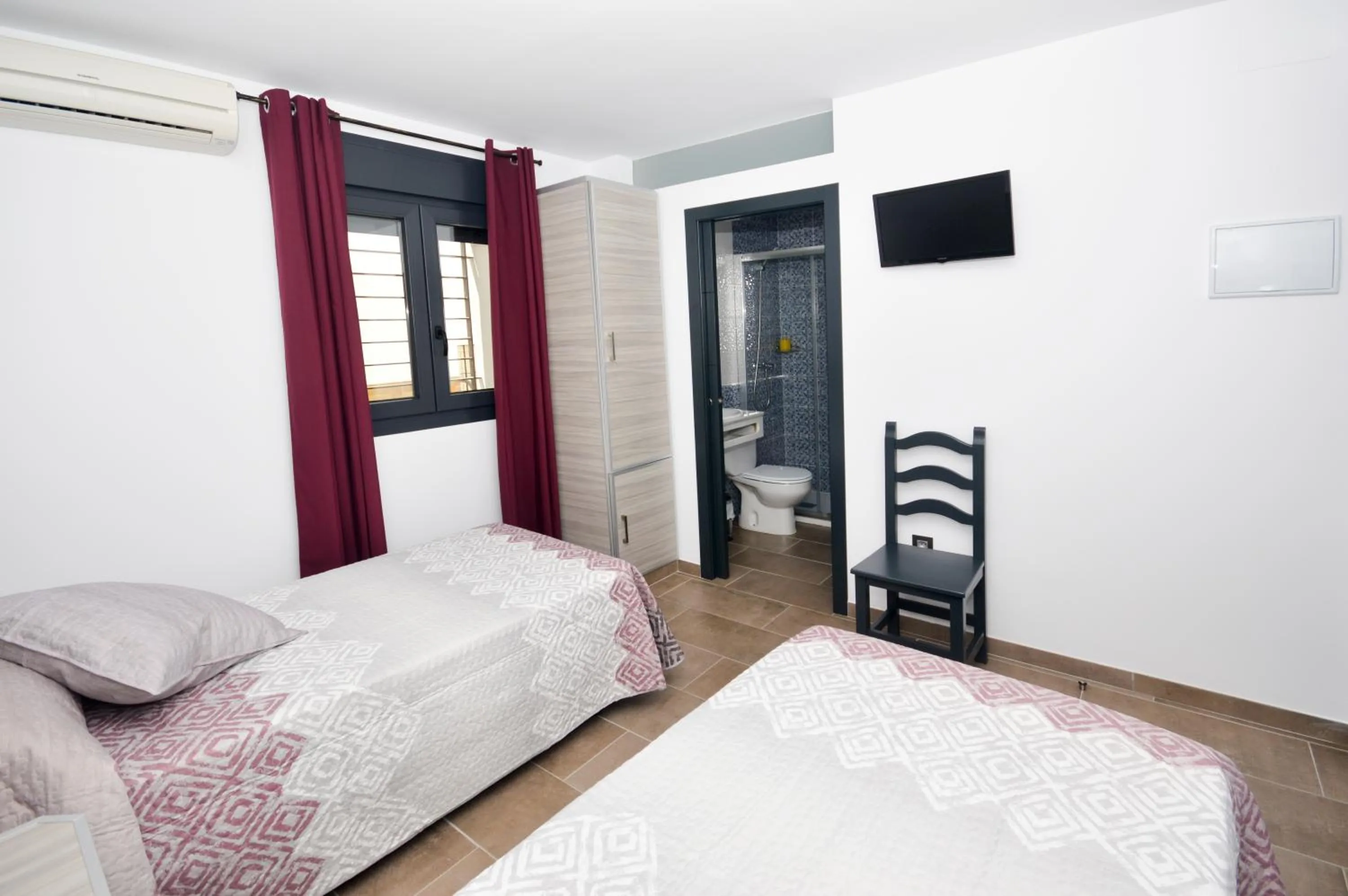 Bed in Hostal Maria Jose